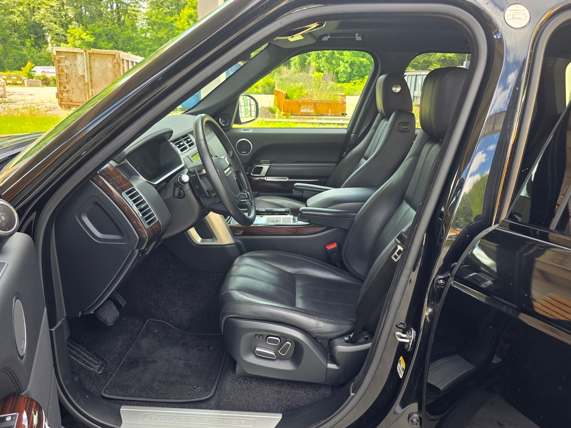 LAND ROVER Range Rover 3.0 TDV6 Vogue Automatic-image-6