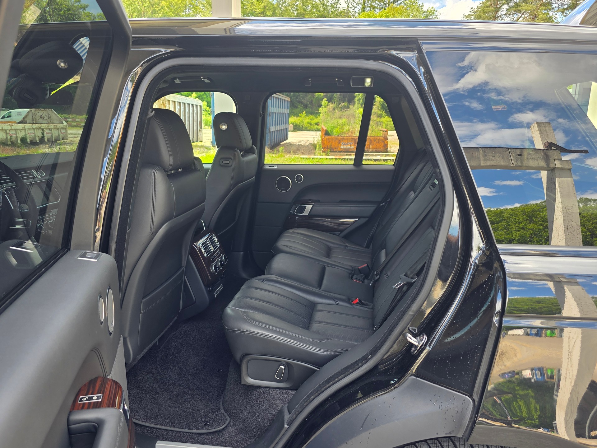 LAND ROVER Range Rover 3.0 TDV6 Vogue Automatic-image-8