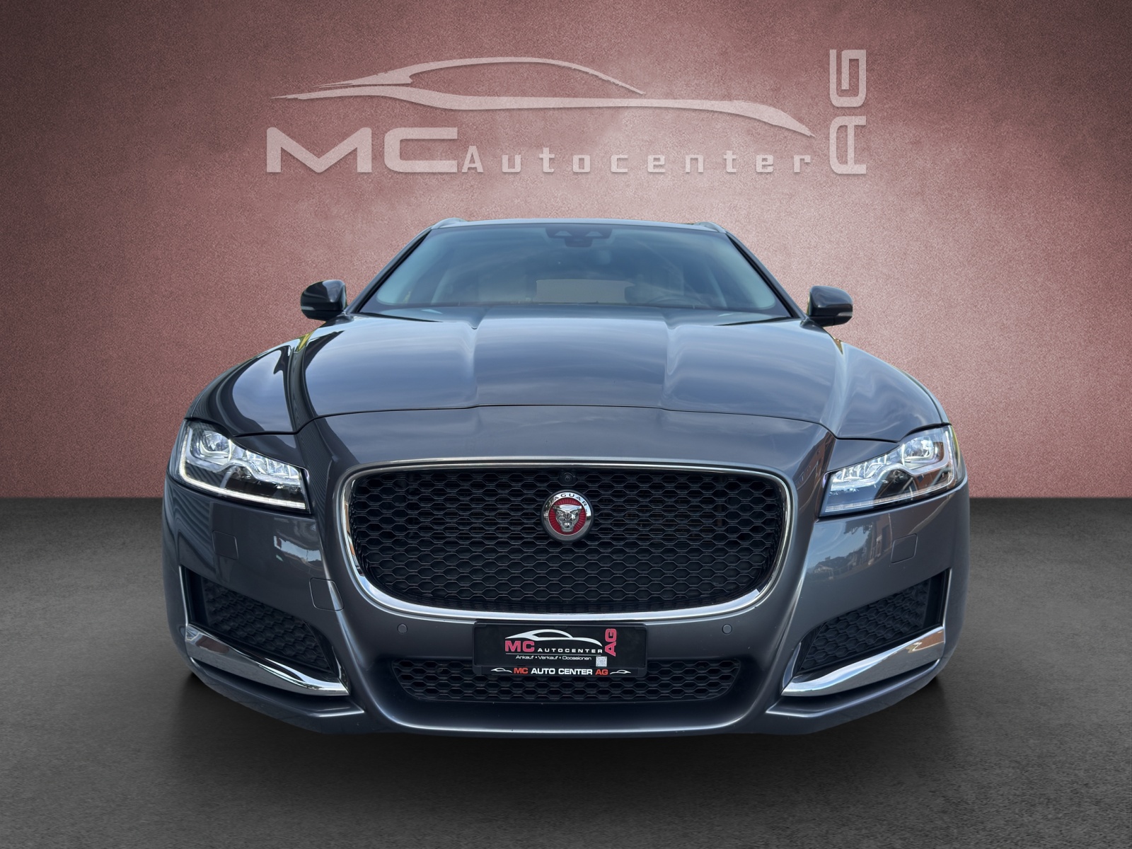 JAGUAR XF Sportbrake 25d Portfolio AWD Automatic-image-3