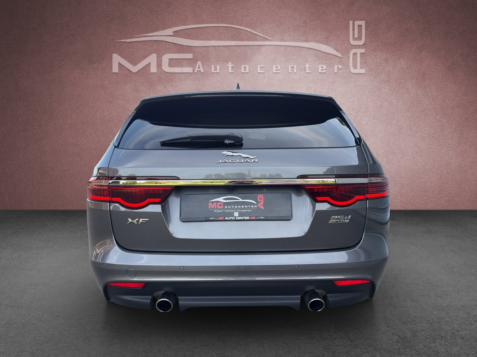 JAGUAR XF Sportbrake 25d Portfolio AWD Automatic-image-4