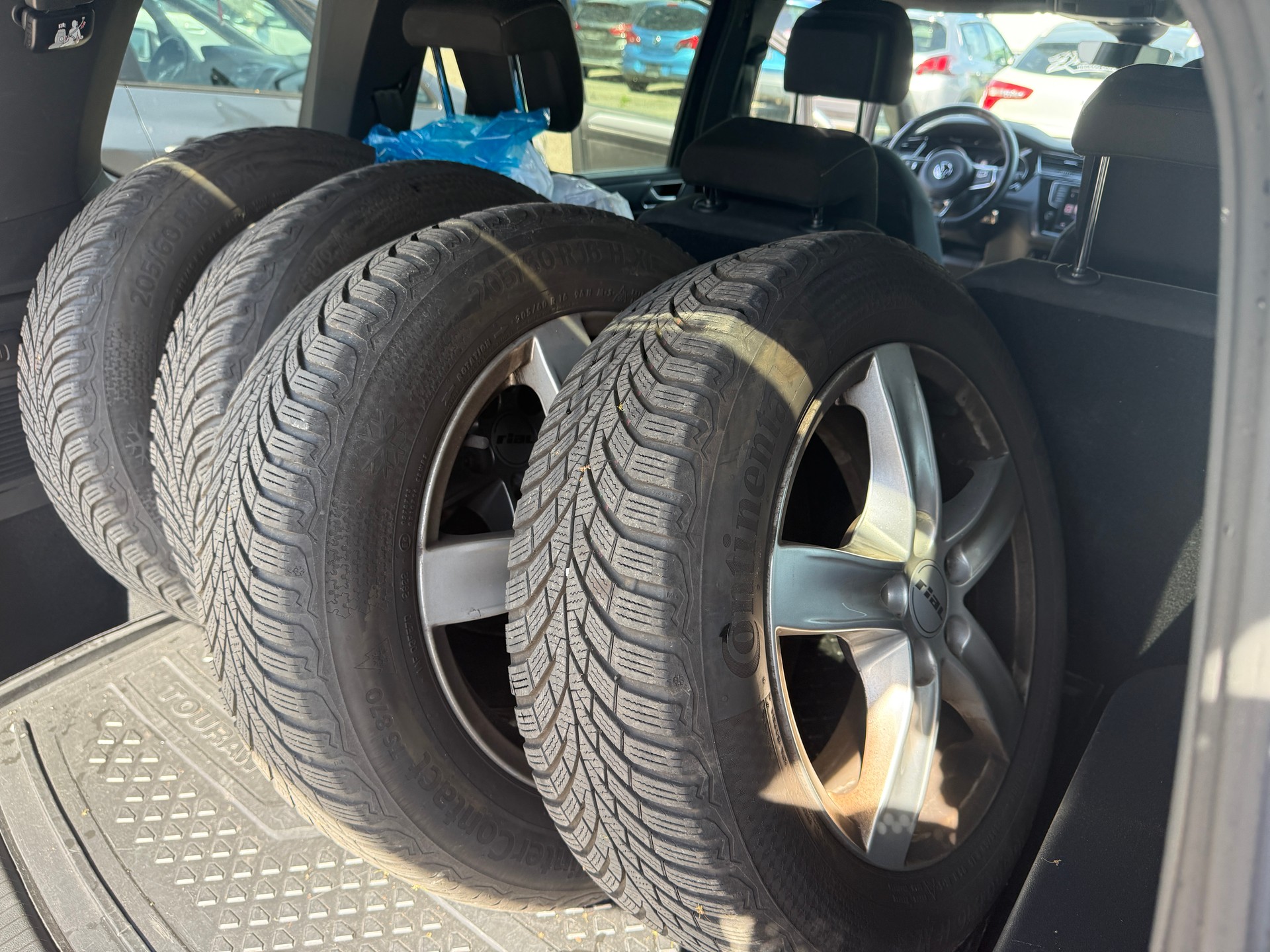 VW Touran 1.4 TSI BlueMotion Technology Highline DSG-image-13