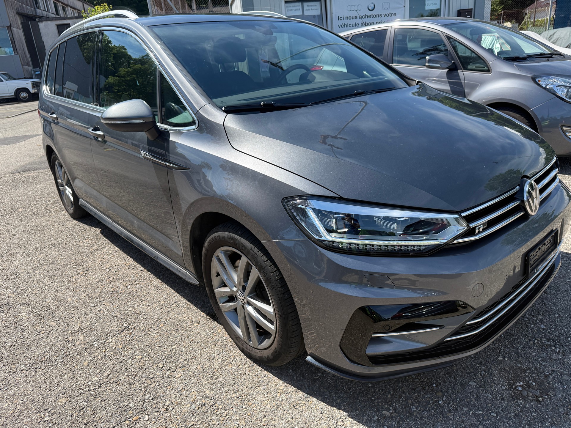 VW Touran 1.4 TSI BlueMotion Technology Highline DSG-image-2
