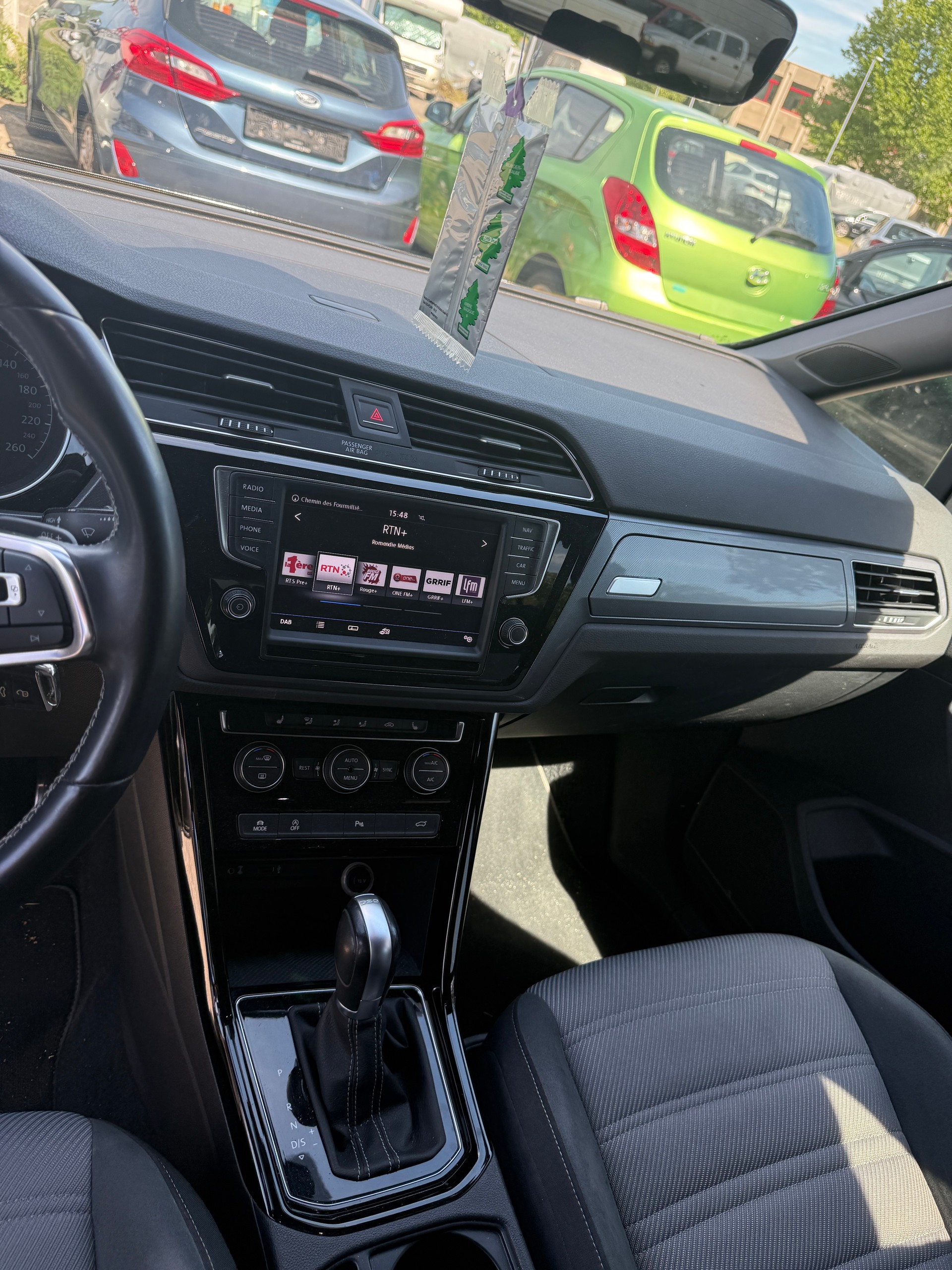 VW Touran 1.4 TSI BlueMotion Technology Highline DSG-image-10