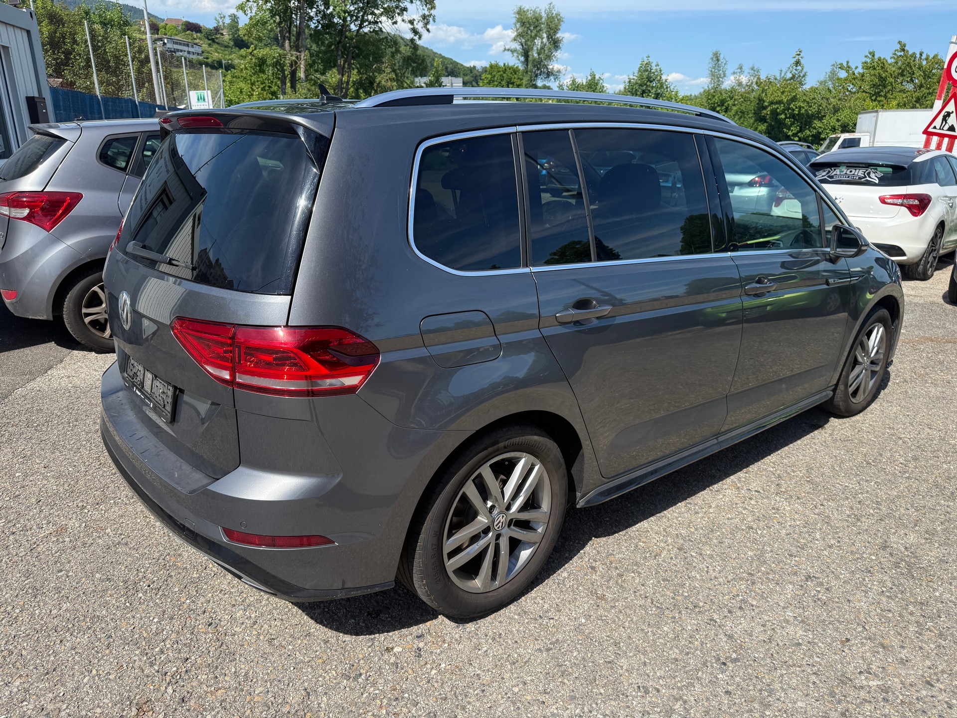 VW Touran 1.4 TSI BlueMotion Technology Highline DSG-image-3