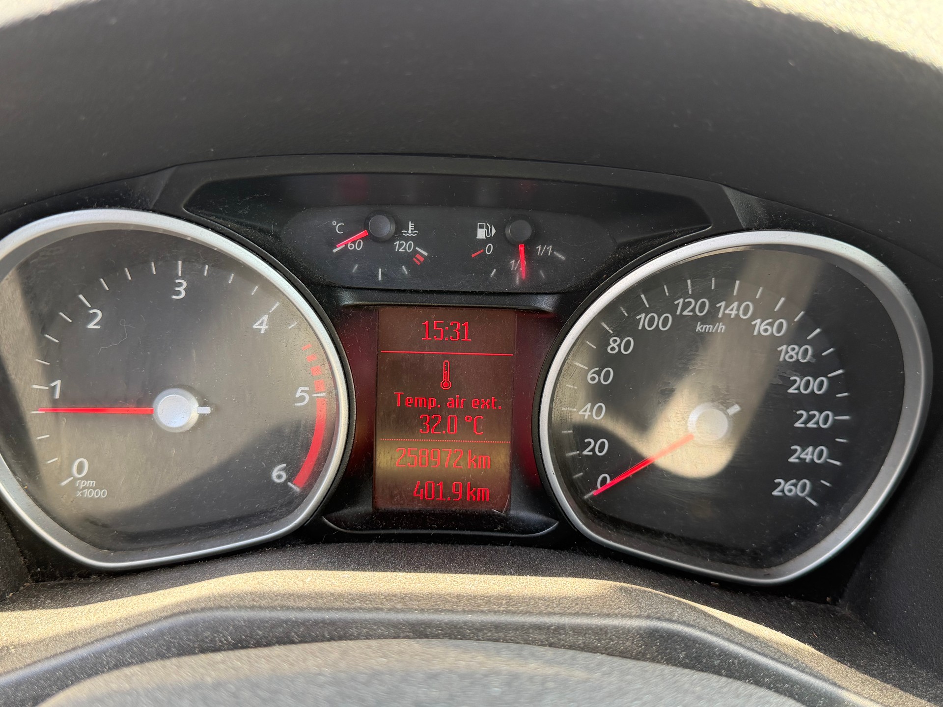 FORD Mondeo 2.0 TDCi 16V Carving-image-7