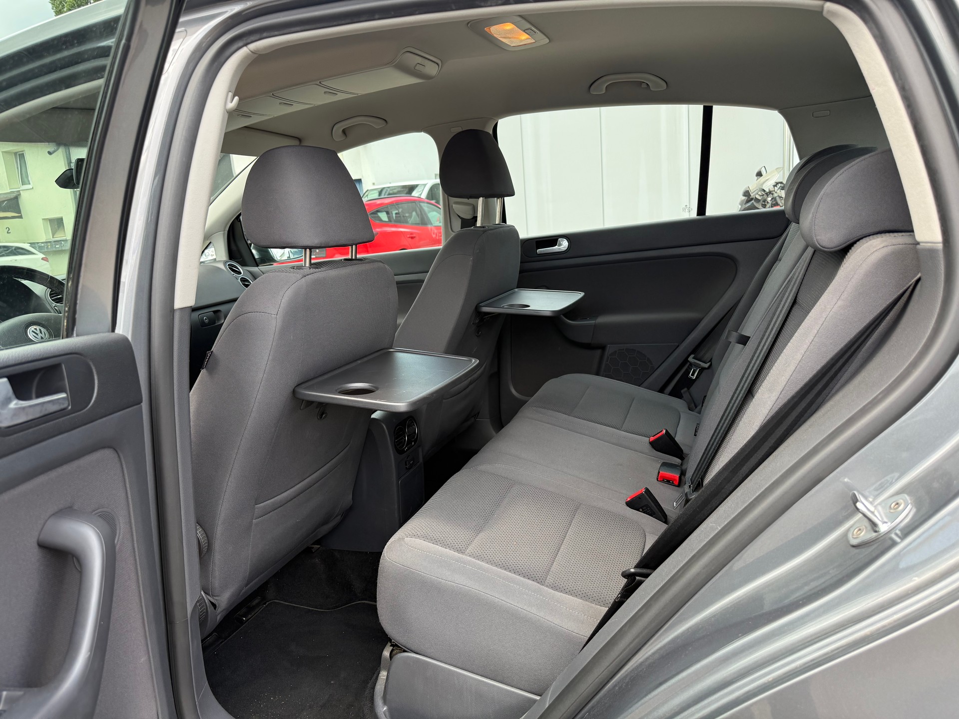 VW Golf Plus 2.0 TDI Comfortline-image-12