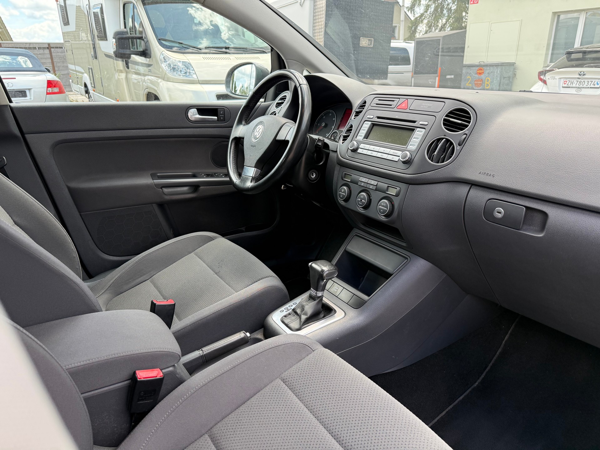 VW Golf Plus 2.0 TDI Comfortline-image-11