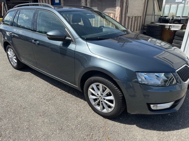 SKODA Octavia Combi 1.8 TSI Ambition 4x4 DSG