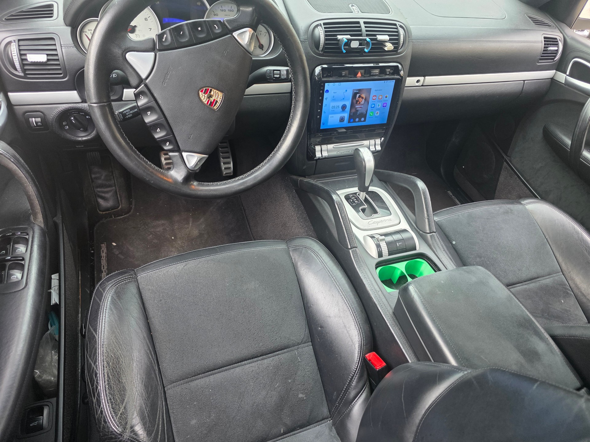 PORSCHE Cayenne GTS Tiptronic Frisch ab MFK / Frisch ab Service / Gratis Lieferung / KANN AUCH ABPLATZ GEKAUFT WERDEN-image-14