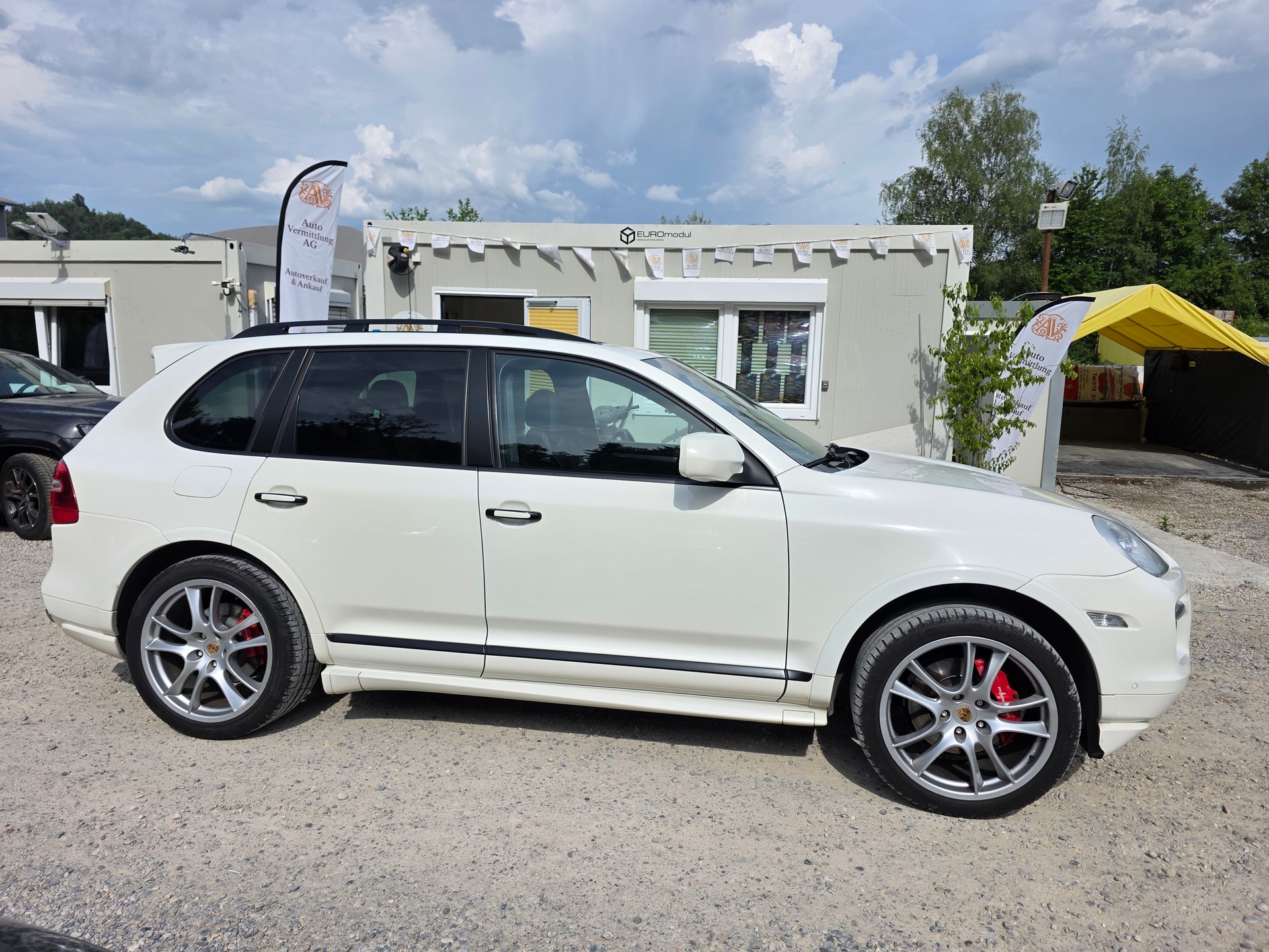 PORSCHE Cayenne GTS Tiptronic Frisch ab MFK / Frisch ab Service / Gratis Lieferung / KANN AUCH ABPLATZ GEKAUFT WERDEN-image-5