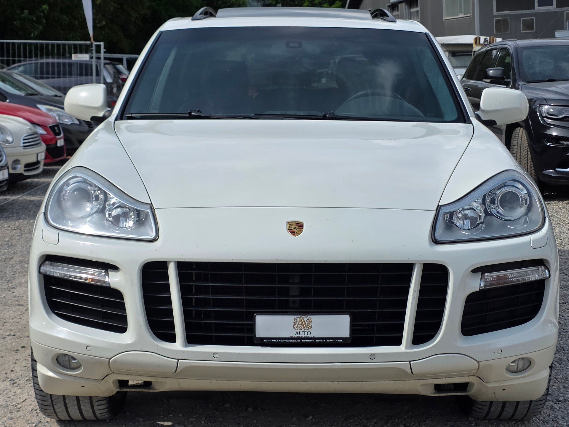 PORSCHE Cayenne GTS Tiptronic Frisch ab MFK / Frisch ab Service / Gratis Lieferung / KANN AUCH ABPLATZ GEKAUFT WERDEN-image-7