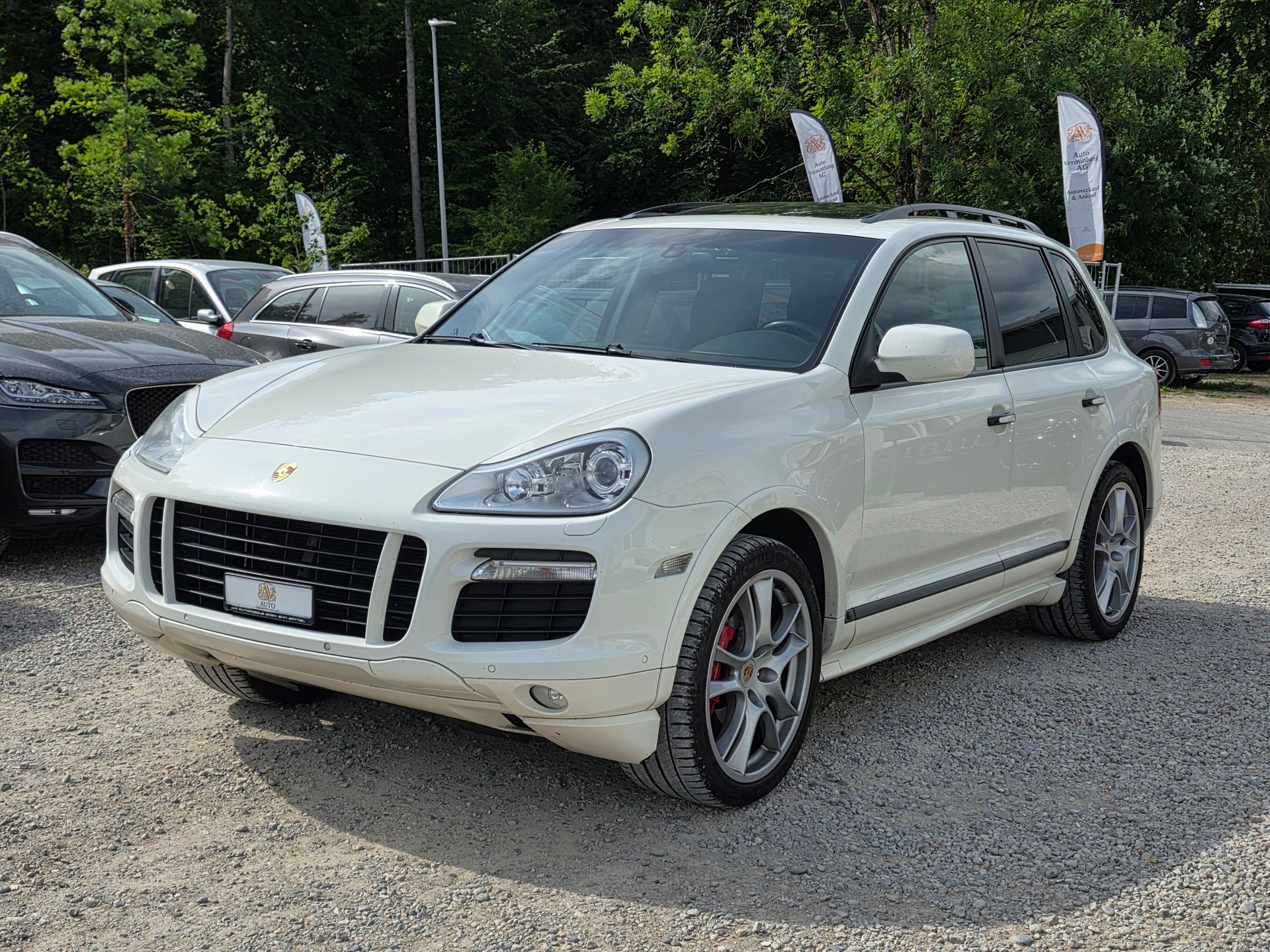 PORSCHE Cayenne GTS Tiptronic Frisch ab MFK / Frisch ab Service / Gratis Lieferung / KANN AUCH ABPLATZ GEKAUFT WERDEN