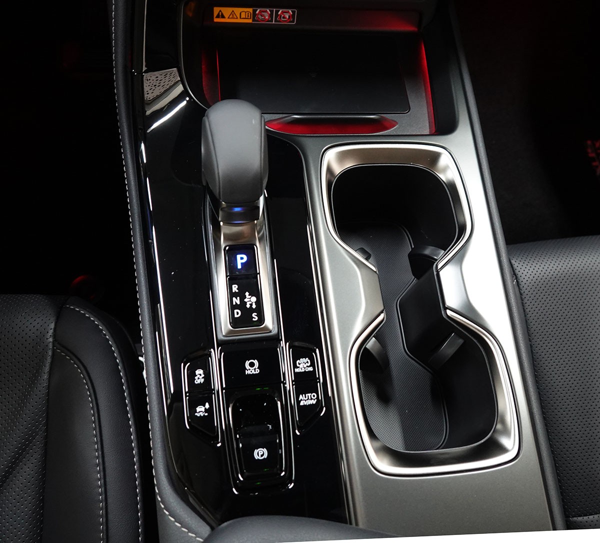 LEXUS NX 450h+ E-FOUR Comfort Pack Interieur-image-14