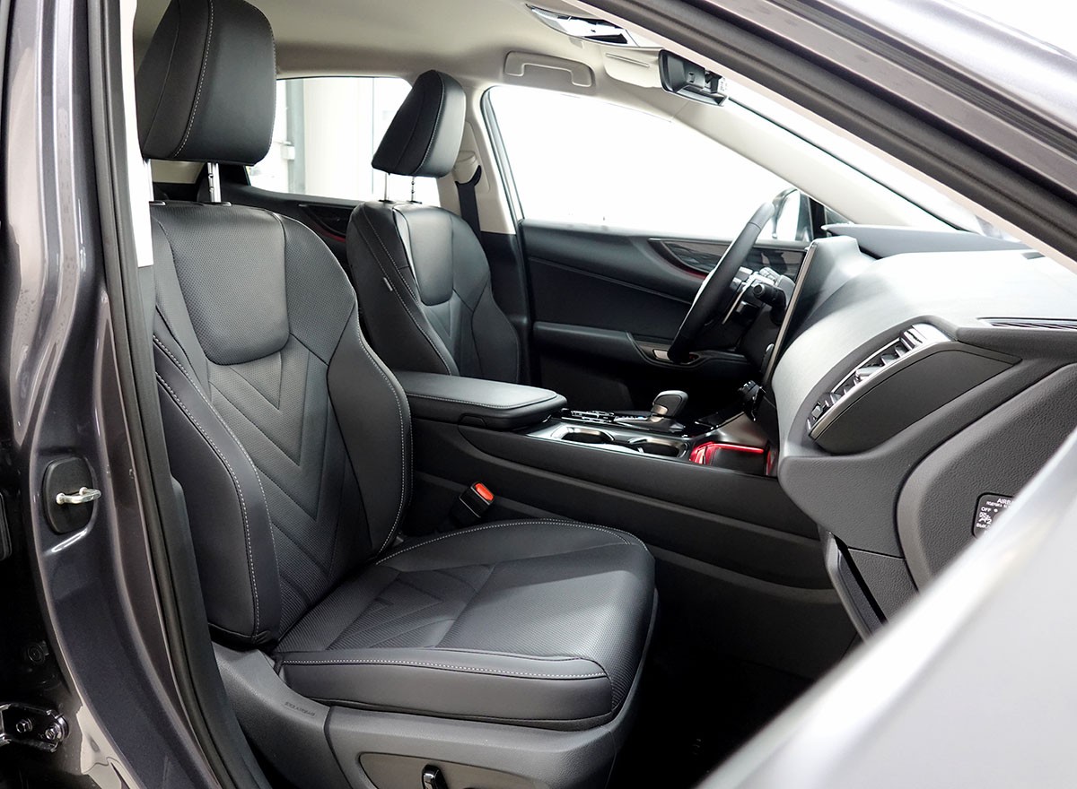 LEXUS NX 450h+ E-FOUR Comfort Pack Interieur-showroom-element-3