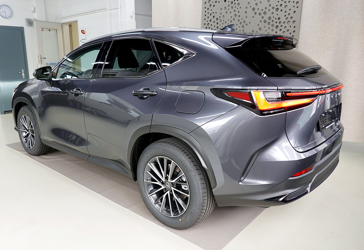 LEXUS NX 450h+ E-FOUR Comfort Pack Interieur-showroom-element-2