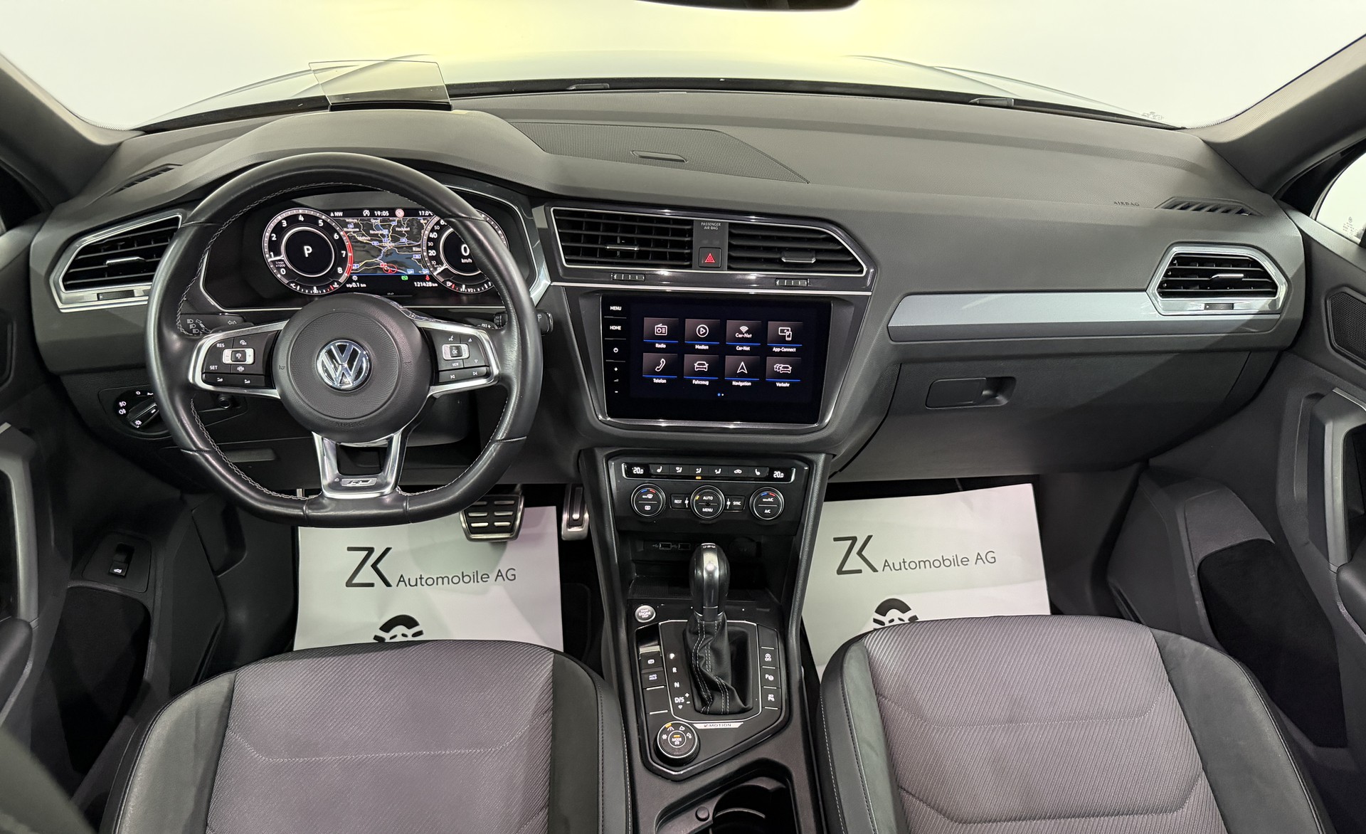 VW Tiguan 2.0TSI High. R-Line 230PS Deep Black 4Motion DSG / 360° Cam / Head-Up-Display / Keyless / Dynamiklenkung / 20J Suzuka /-image-9