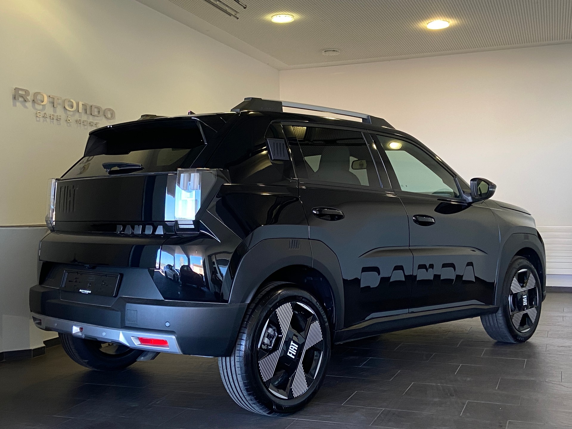 FIAT Grande Panda MHEV La Prima-showroom-element-1