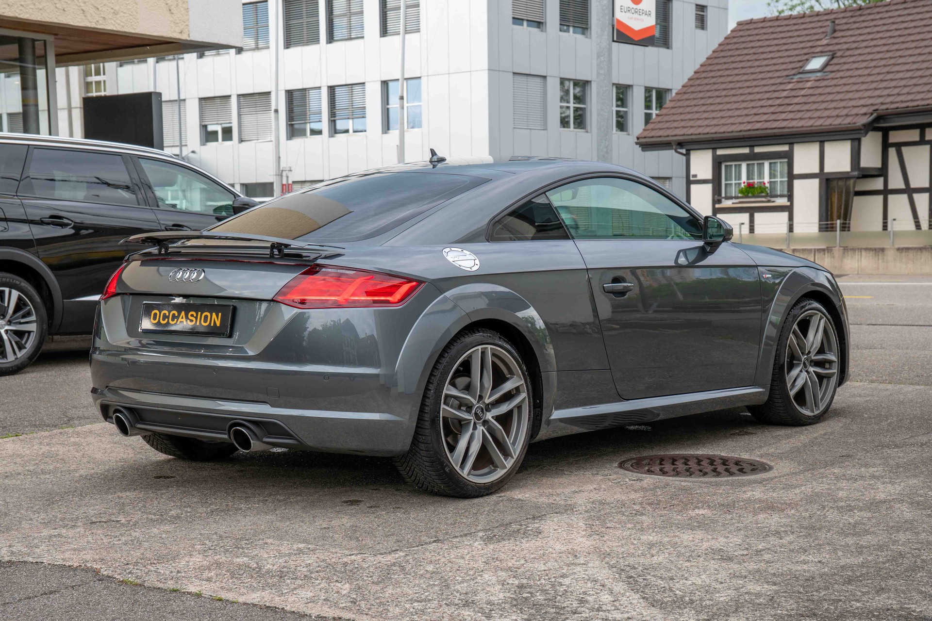 AUDI TT Coupé 1.8 TFSI S-Line S-tronic-showroom-element-3