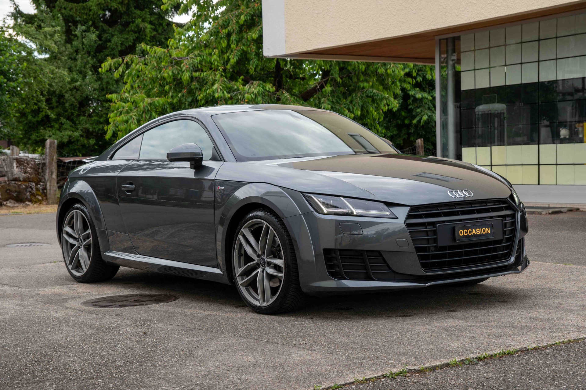 AUDI TT Coupé 1.8 TFSI S-Line S-tronic-showroom-element-2