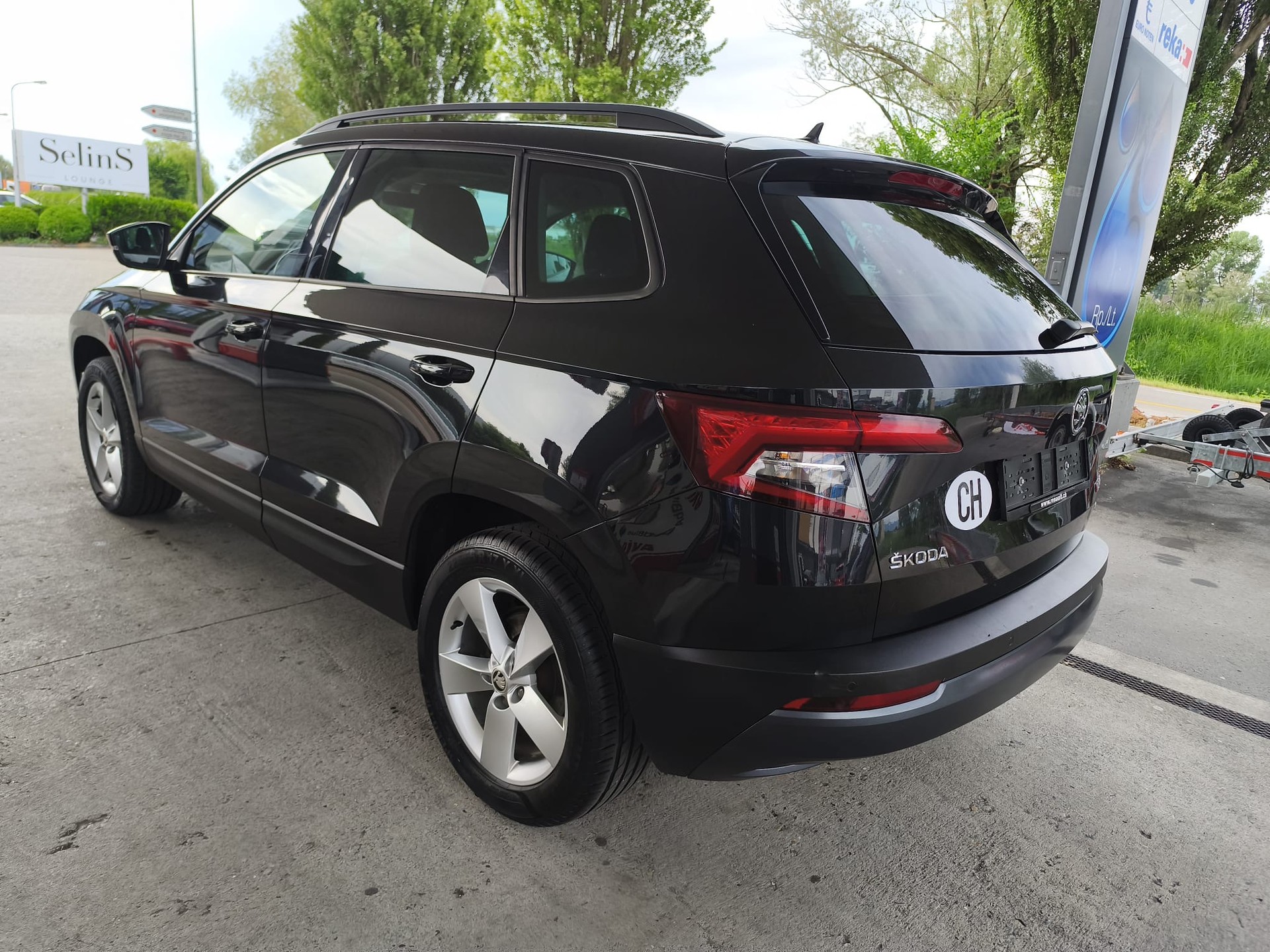 SKODA Karoq 2.0 TDI CR Style 4x4-image-2