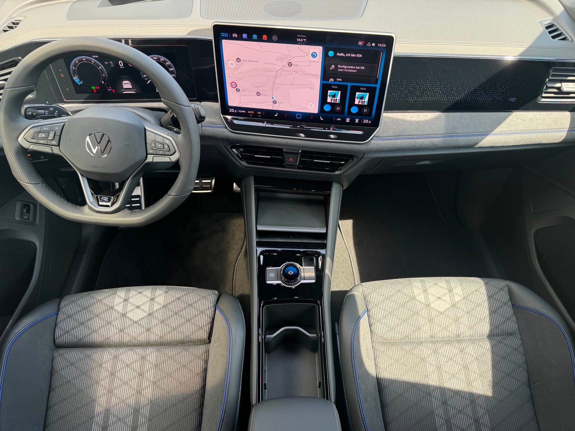 VW Tiguan 2.0 TSI DSG R-Line 4Motion-image-8