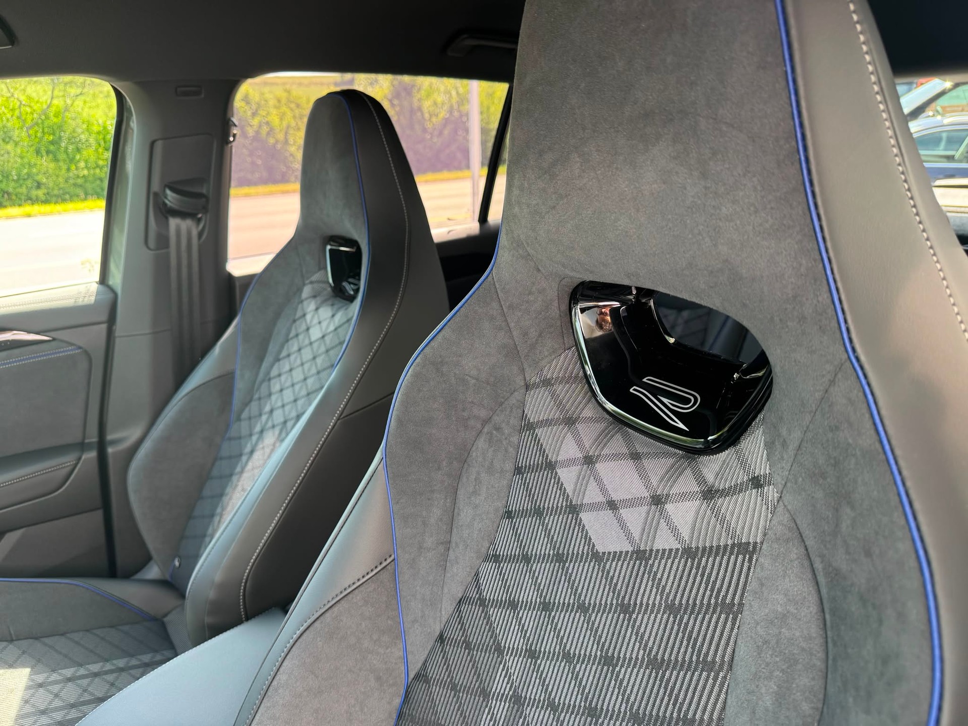 VW Tiguan 2.0 TSI DSG R-Line 4Motion-image-9