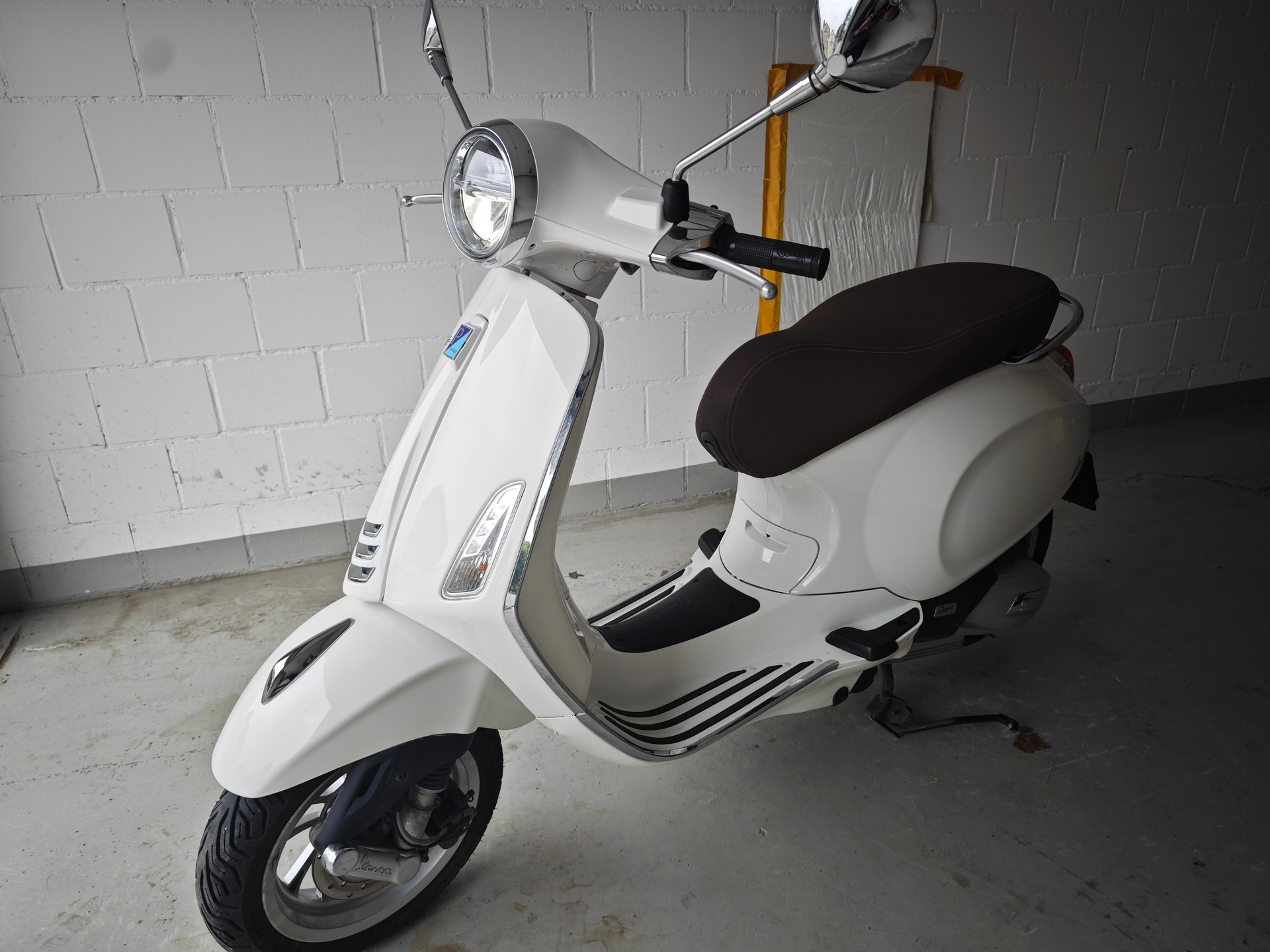 PIAGGIO Vespa 125 Primavera-image-0