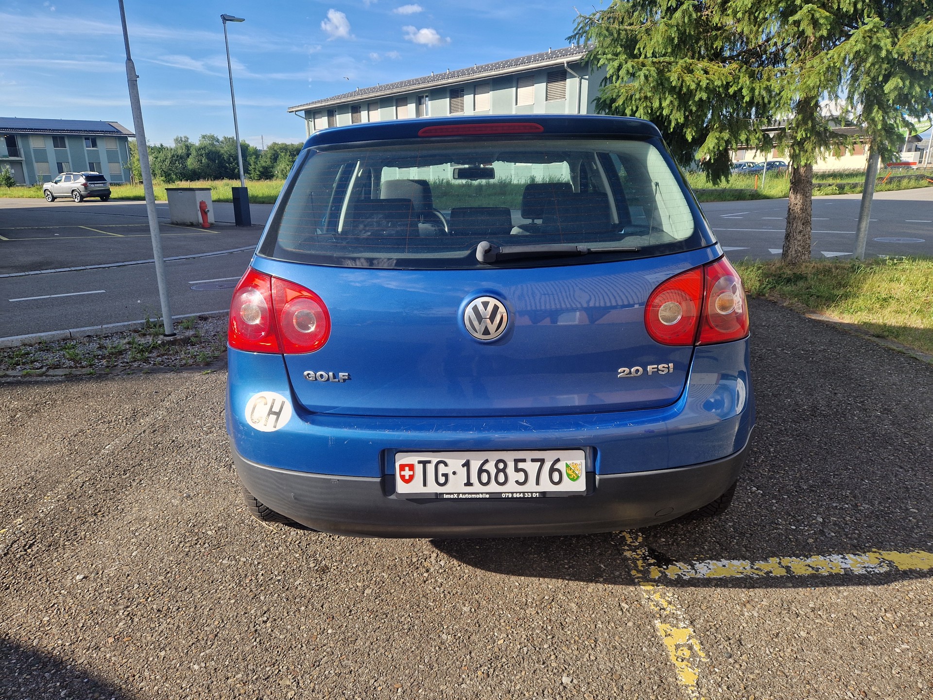 VW Golf 2.0 FSI Comfortline-image-13