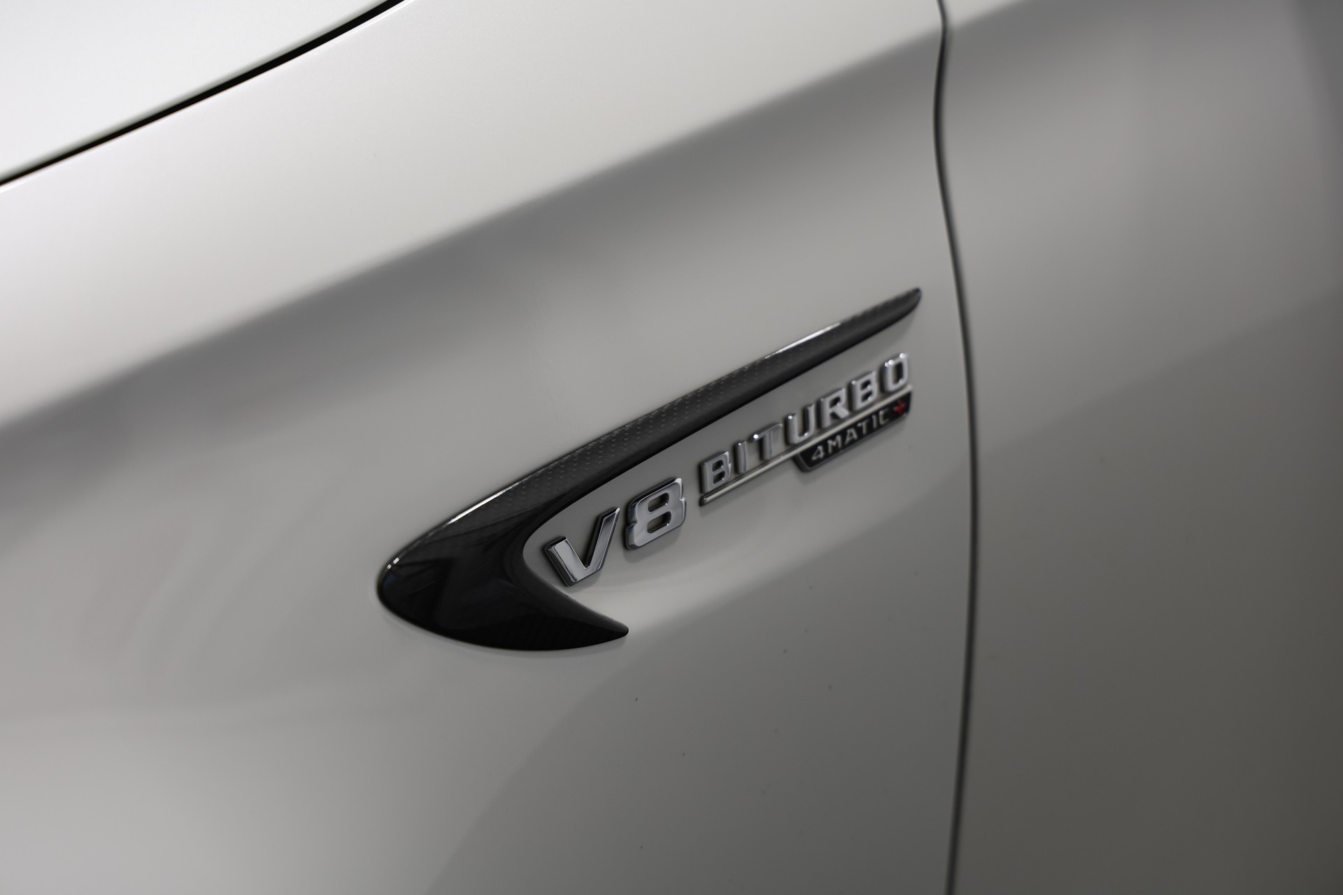 MERCEDES-BENZ E 63 AMG S 4Matic Speedshift MCT *CH-Fahrzeug*Facelift*Carbon Exterieur*-image-16