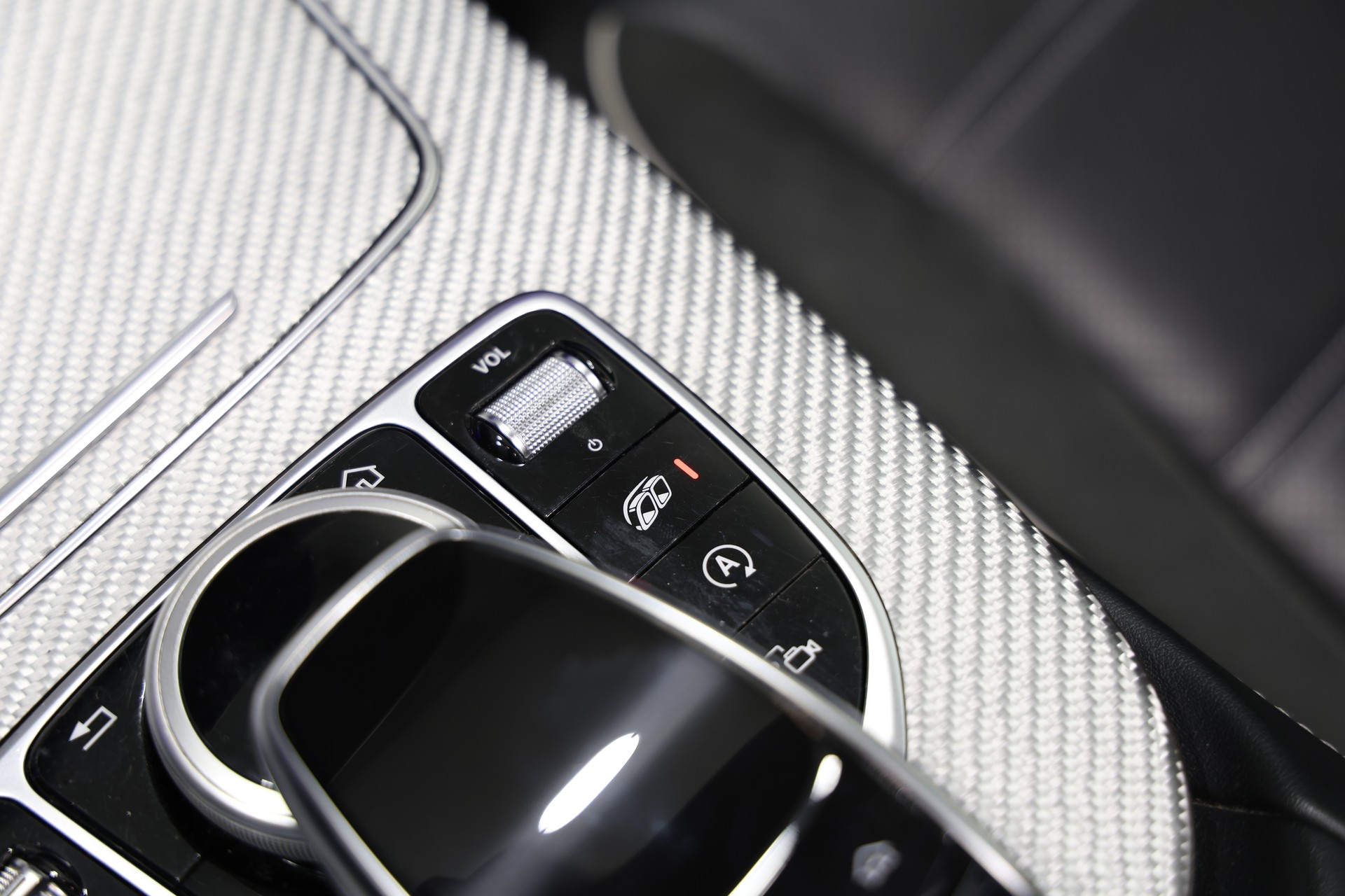 MERCEDES-BENZ E 63 AMG S 4Matic Speedshift MCT *CH-Fahrzeug*Facelift*Carbon Exterieur*-image-24