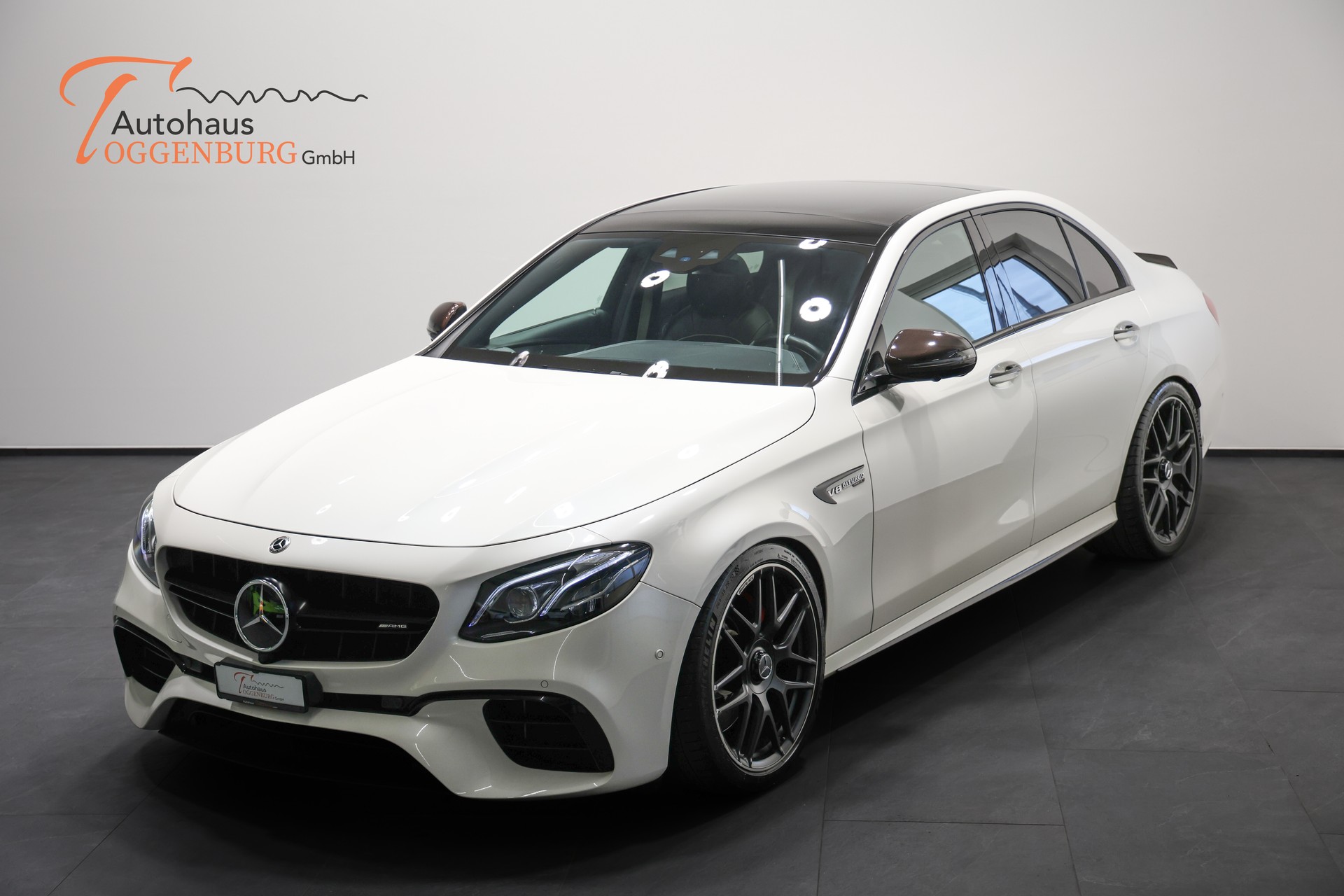 MERCEDES-BENZ E 63 AMG S 4Matic Speedshift MCT *CH-Fahrzeug*Facelift*Carbon Exterieur*-showroom-element-3