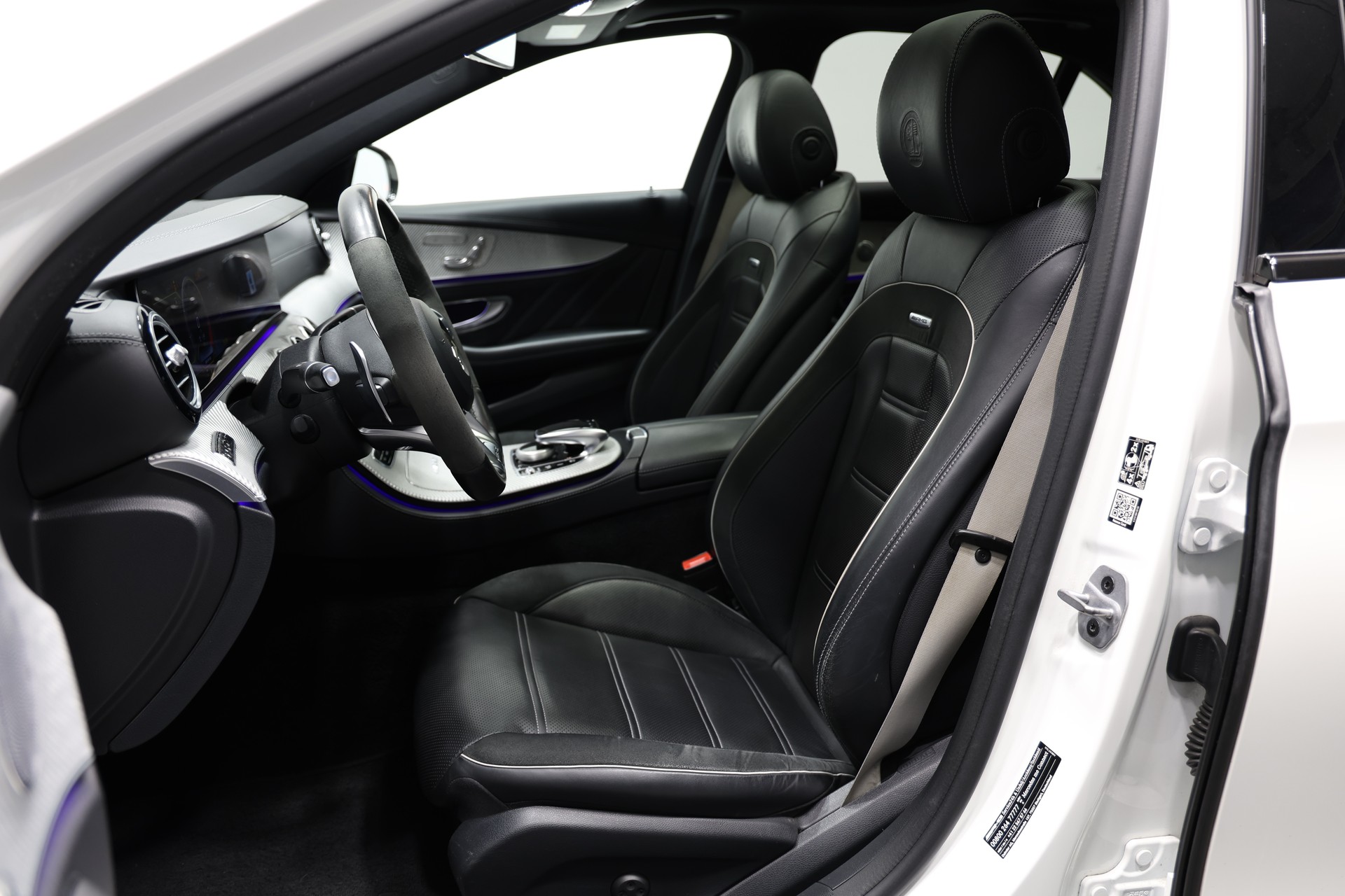 MERCEDES-BENZ E 63 AMG S 4Matic Speedshift MCT *CH-Fahrzeug*Facelift*Carbon Exterieur*-image-18