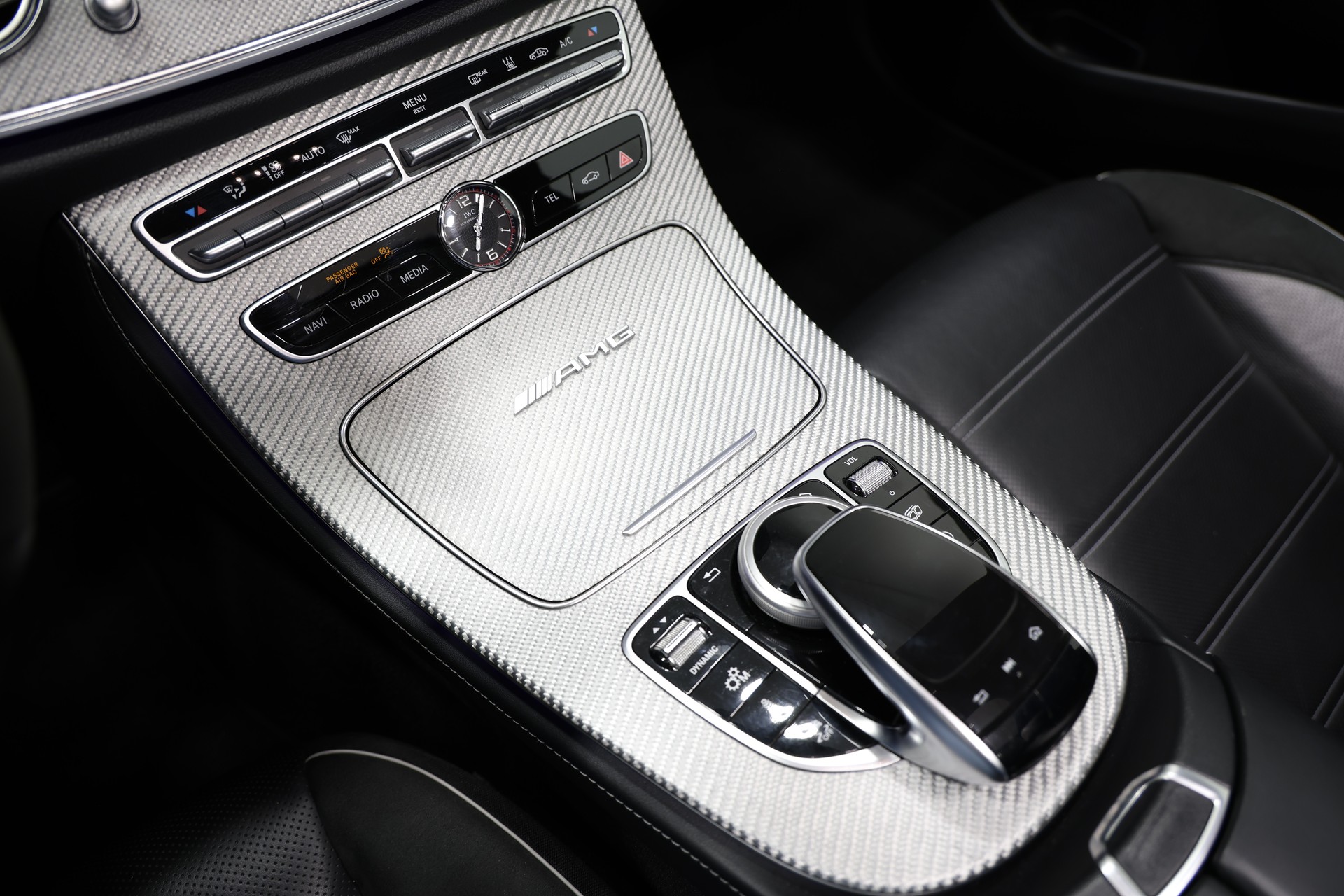 MERCEDES-BENZ E 63 AMG S 4Matic Speedshift MCT *CH-Fahrzeug*Facelift*Carbon Exterieur*-image-25