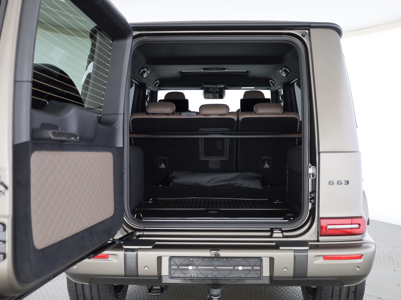 MERCEDES-BENZ G 63 AMG 9G-Tronic-image-5
