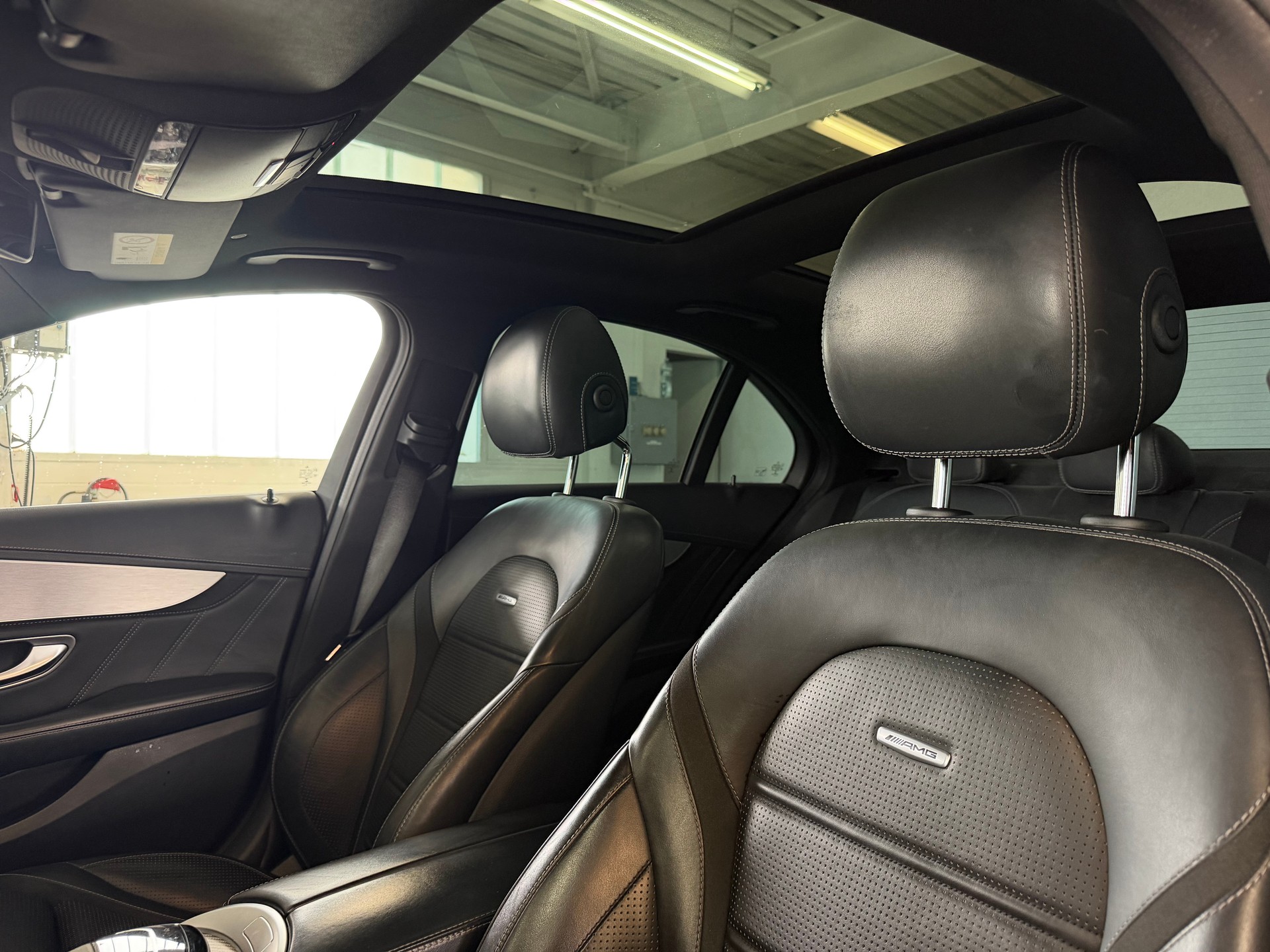 MERCEDES-BENZ C 63 AMG Speedshift | Frisch MFK | Multibeam LED | Burmester | Pano Dach-image-12