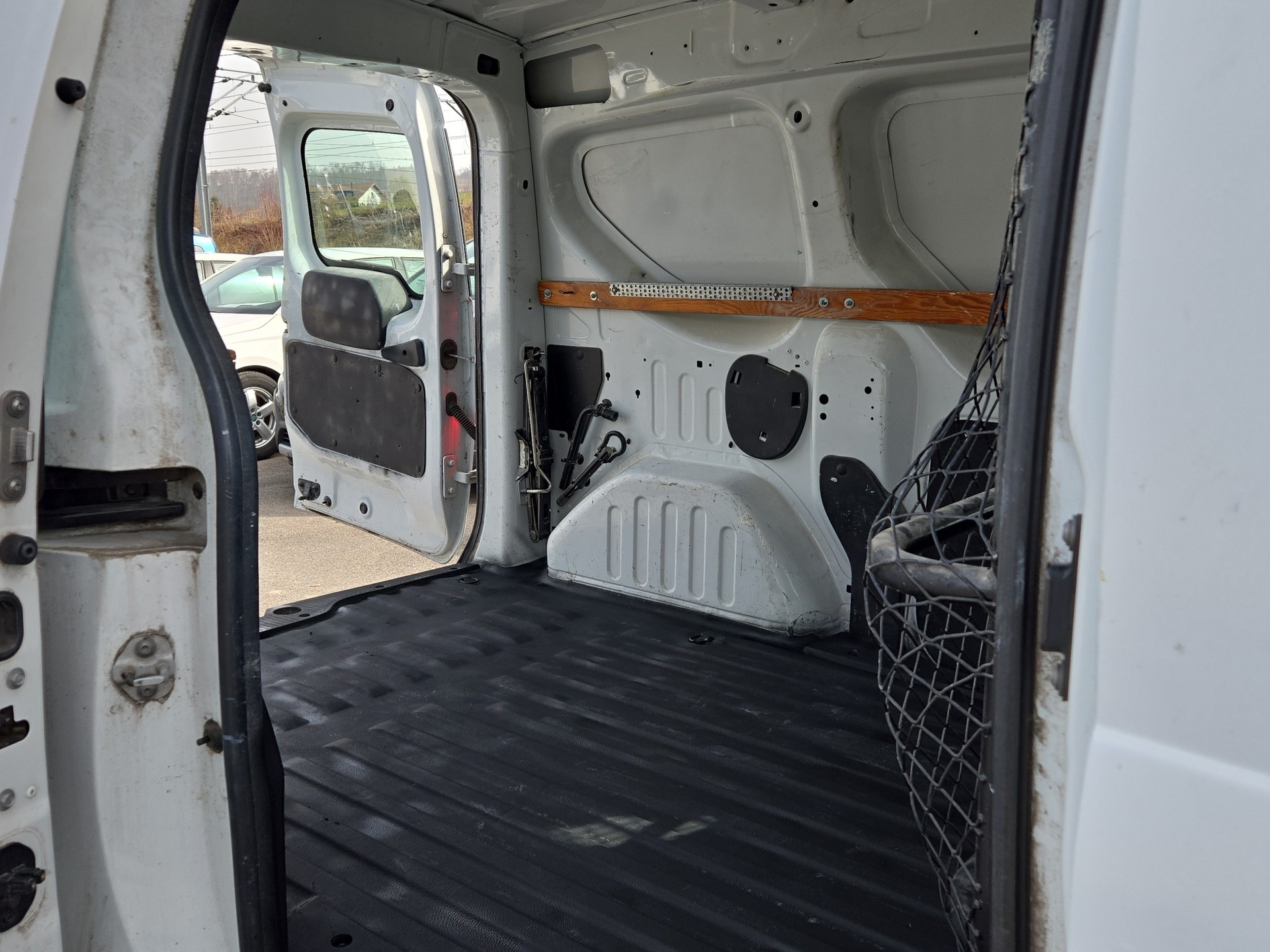 DACIA Dokker Van TCe 115 S&S Essential Verblecht-image-11