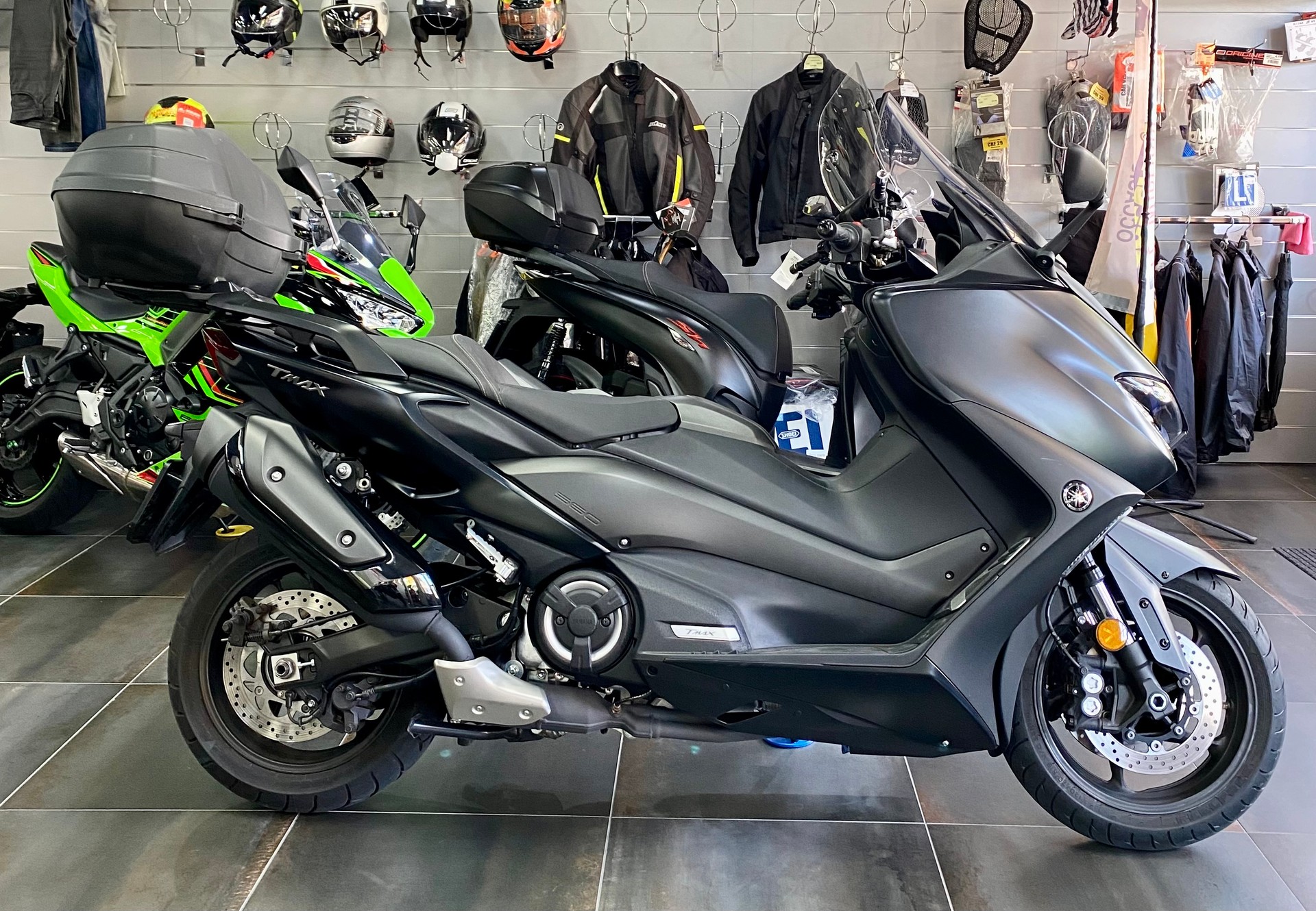 YAMAHA T-MAX XP 560-image-0