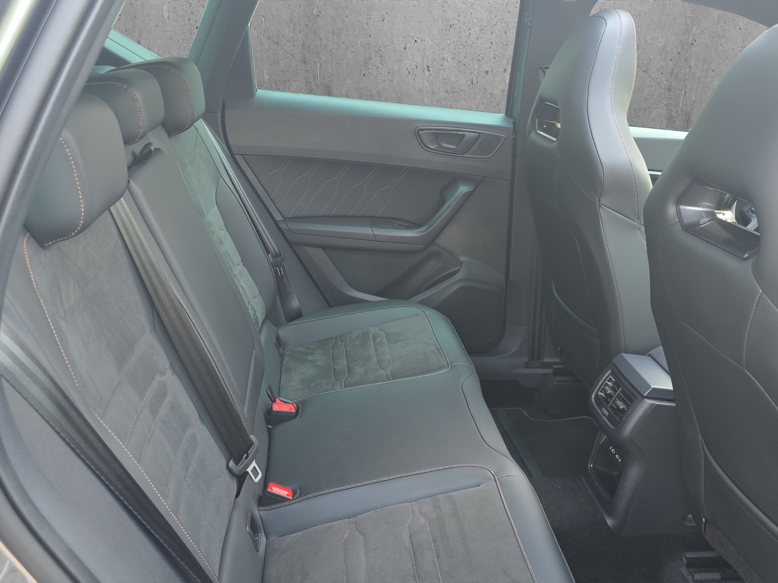 CUPRA Ateca 2.0TSI 4Drive DSG R "Umbau"-image-10