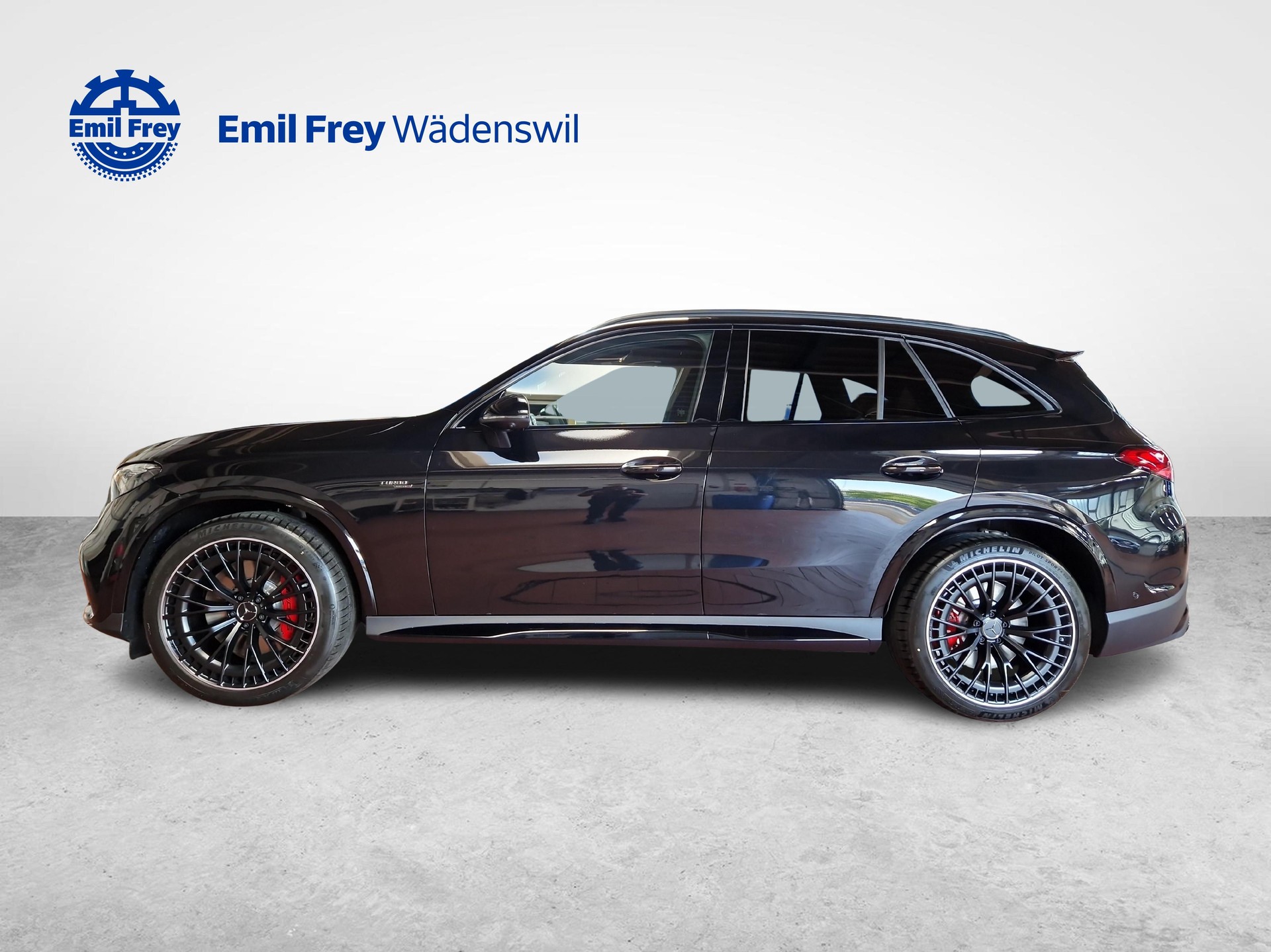 MERCEDES-BENZ GLC 53 AMG 4MATIC+-showroom-element-1