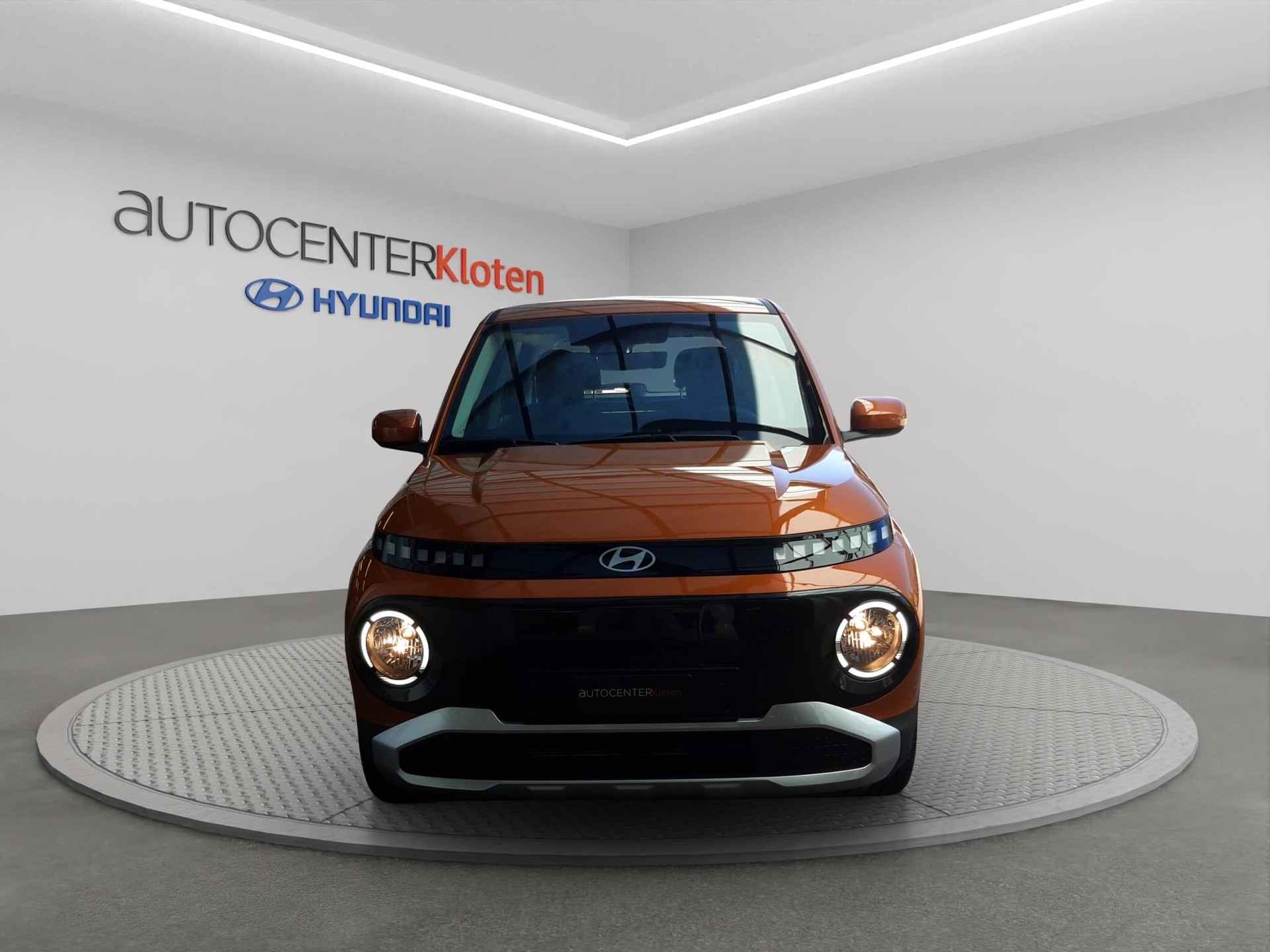 HYUNDAI Inster 49 kWh Electric Origo-showroom-element-1