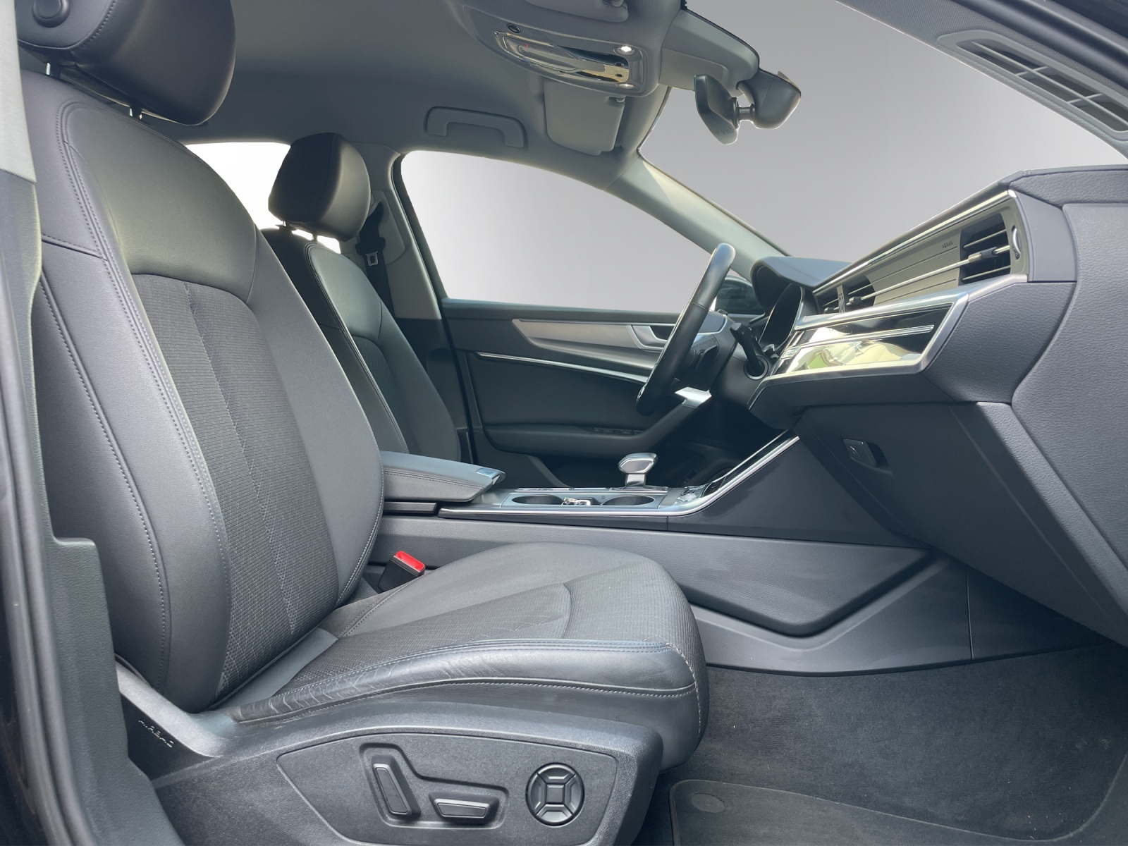 AUDI A6 Limousine 40 TDI Design quattro S-tronic-image-10