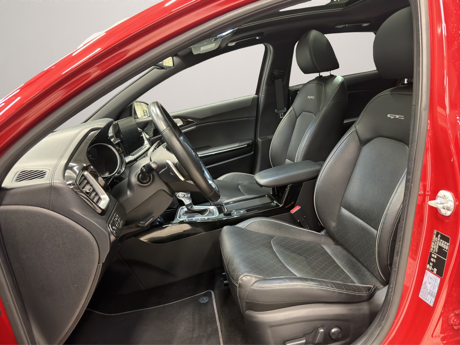 KIA ProCeed 1.4 T-GDi GT-Line-image-9