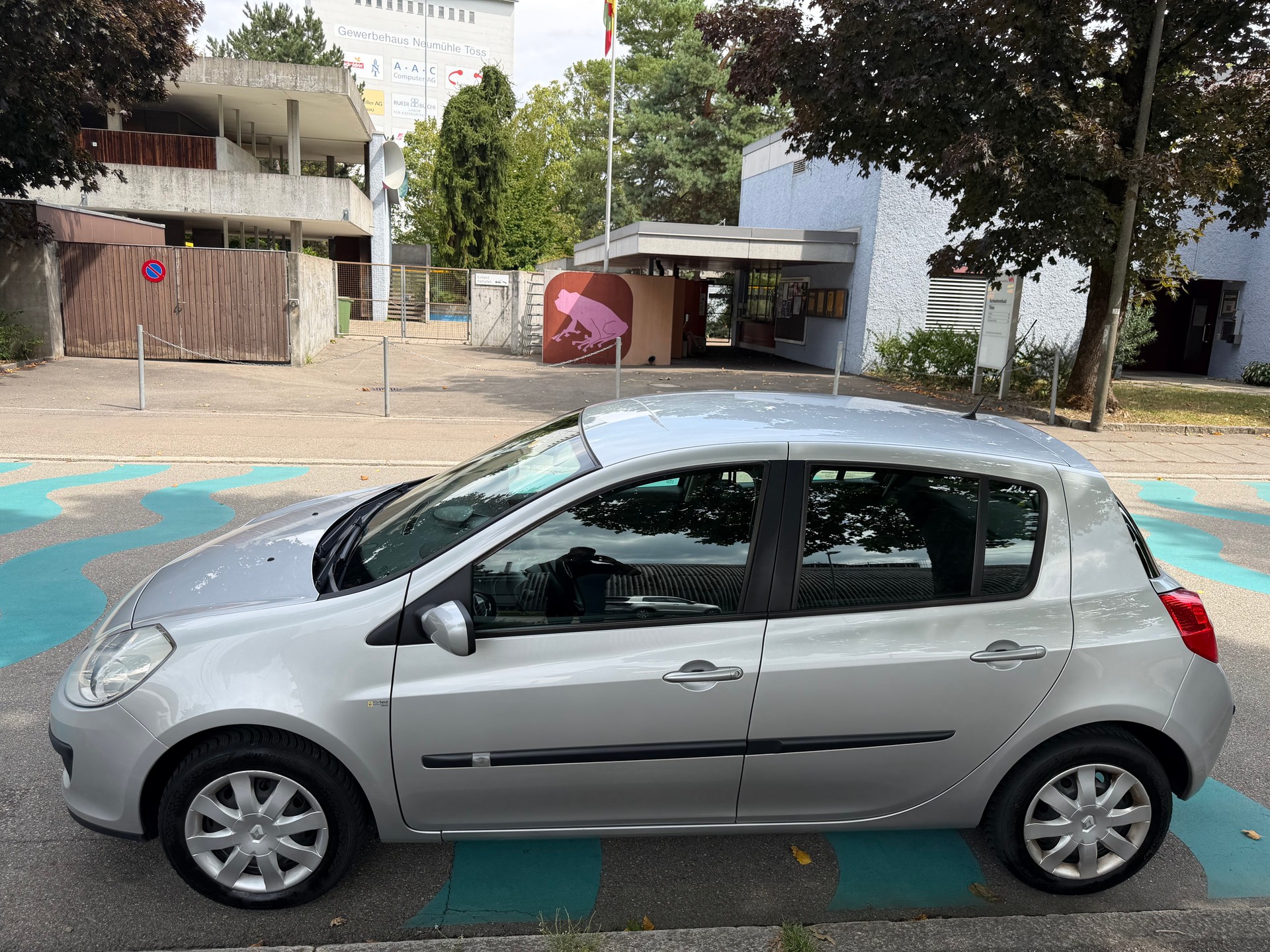RENAULT Clio 1.2 16V Turbo Expression-showroom-element-3