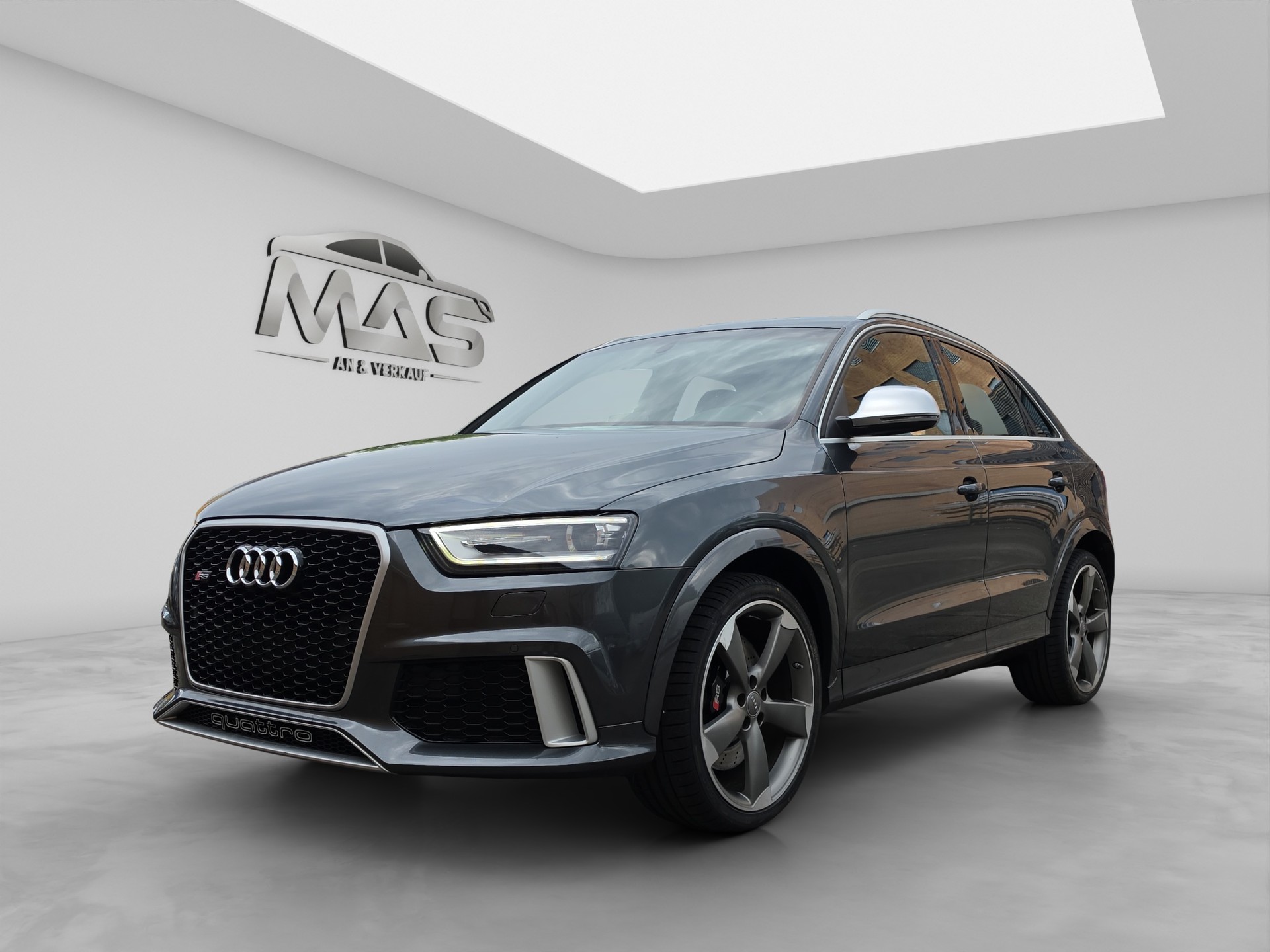 AUDI RS Q3 2.5 TFSI quattro S-tronic