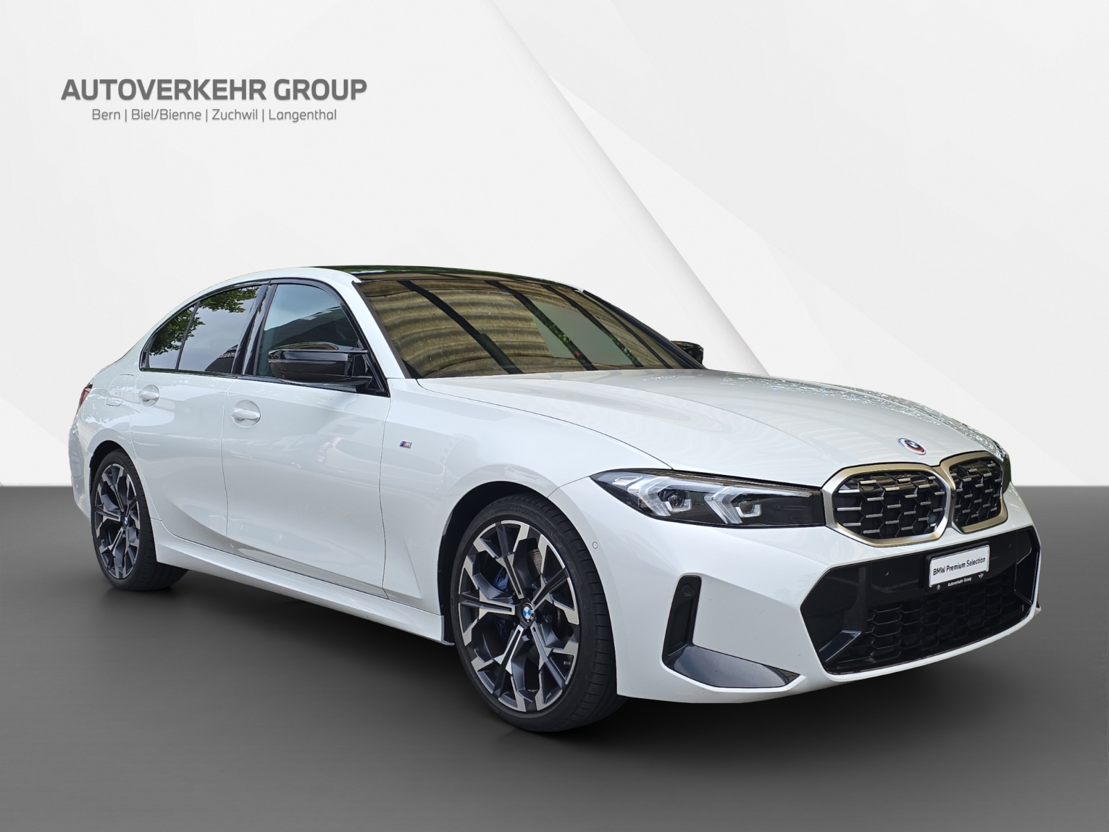 BMW M340i xDrive 48V-showroom-element-2