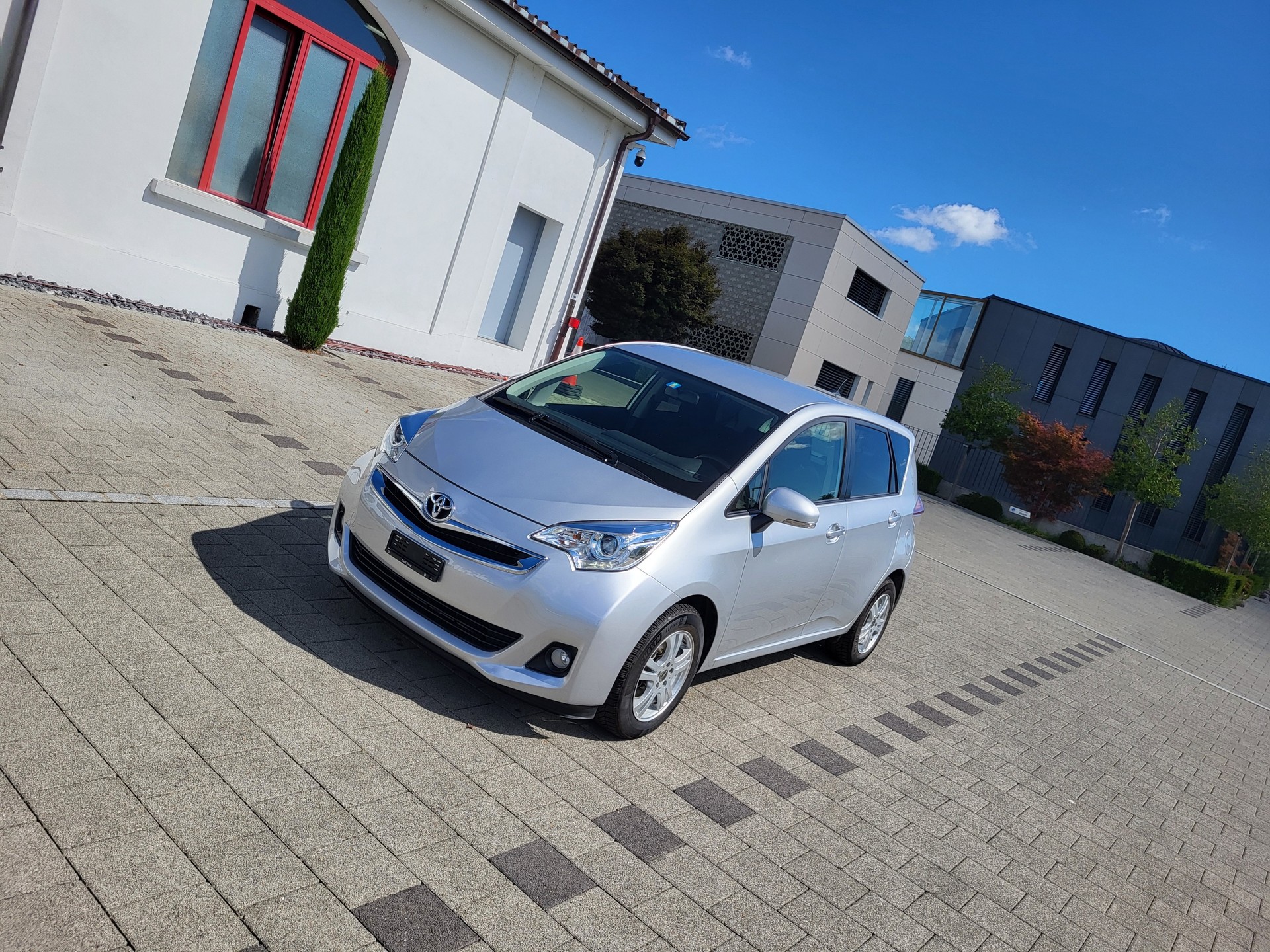 TOYOTA Verso-S 1.33 Linea Trend Multidrive S-image-3