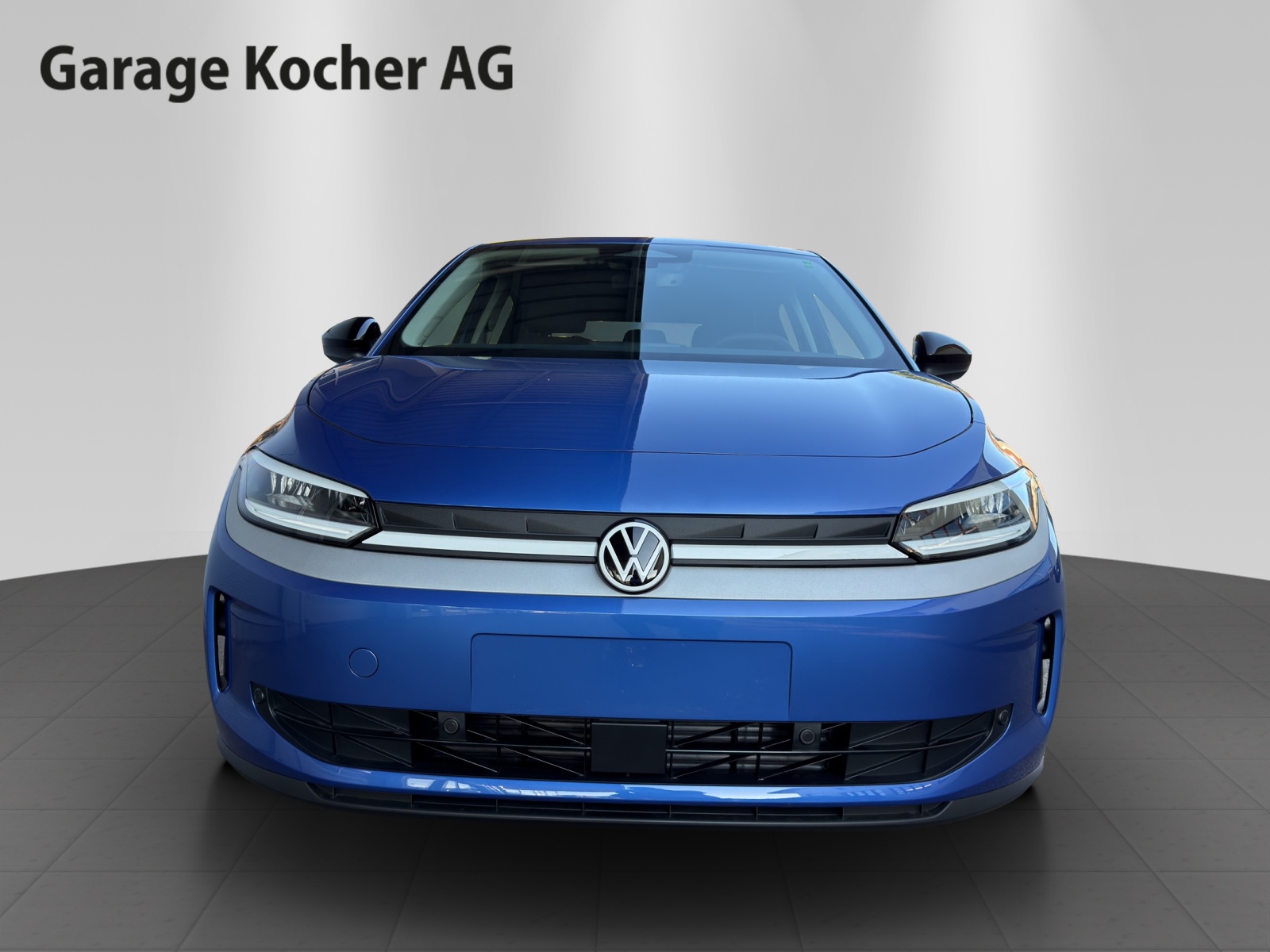 VW ID.Polo 52 kWh Life Edition One-showroom-element-1
