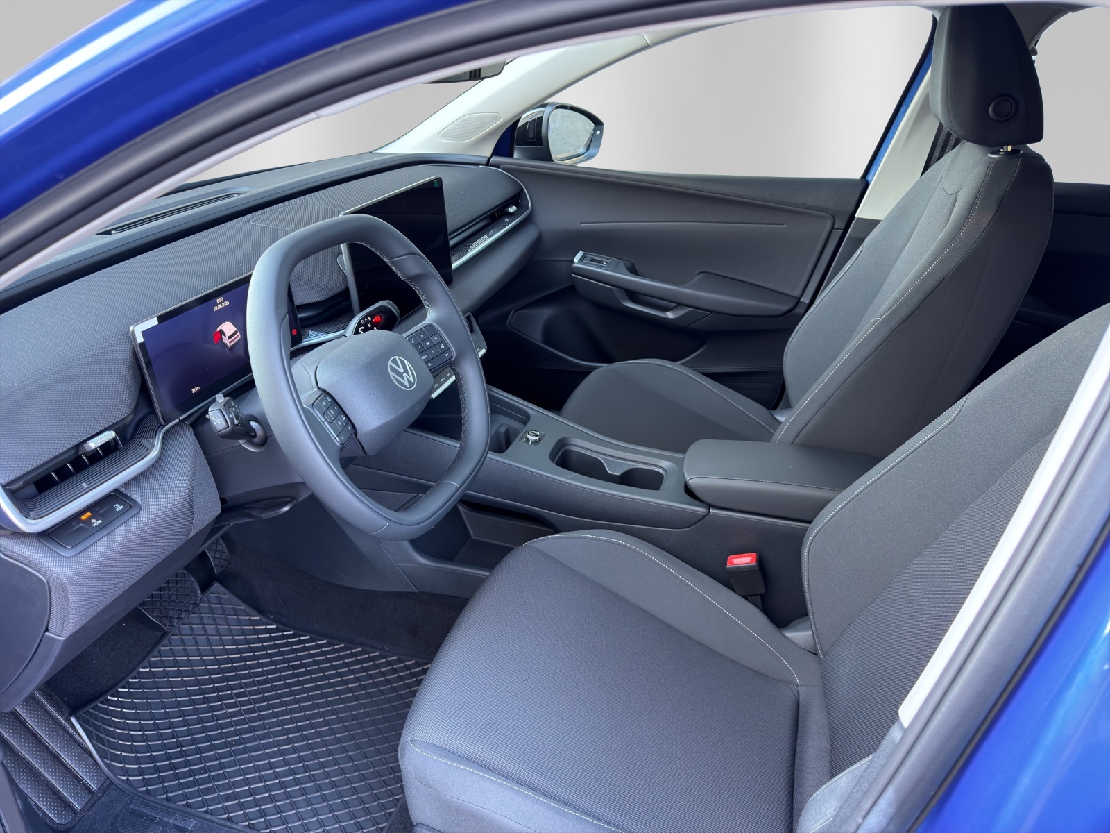 VW ID.Polo 52 kWh Life Edition One-image-8