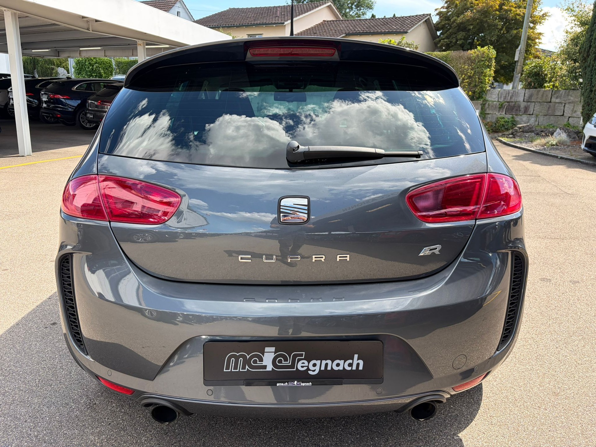 SEAT Leon 2.0 TSI Cupra R-image-6