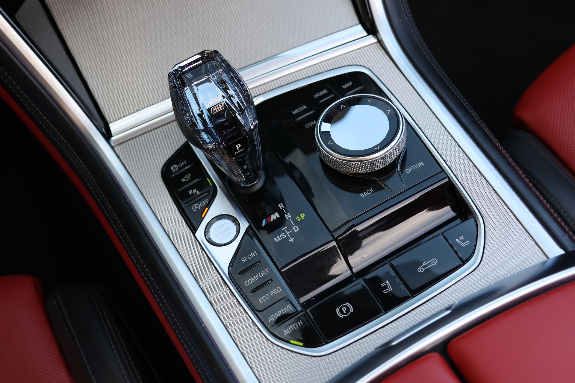 BMW M850i xDrive Steptronic Individual (CH)-image-15